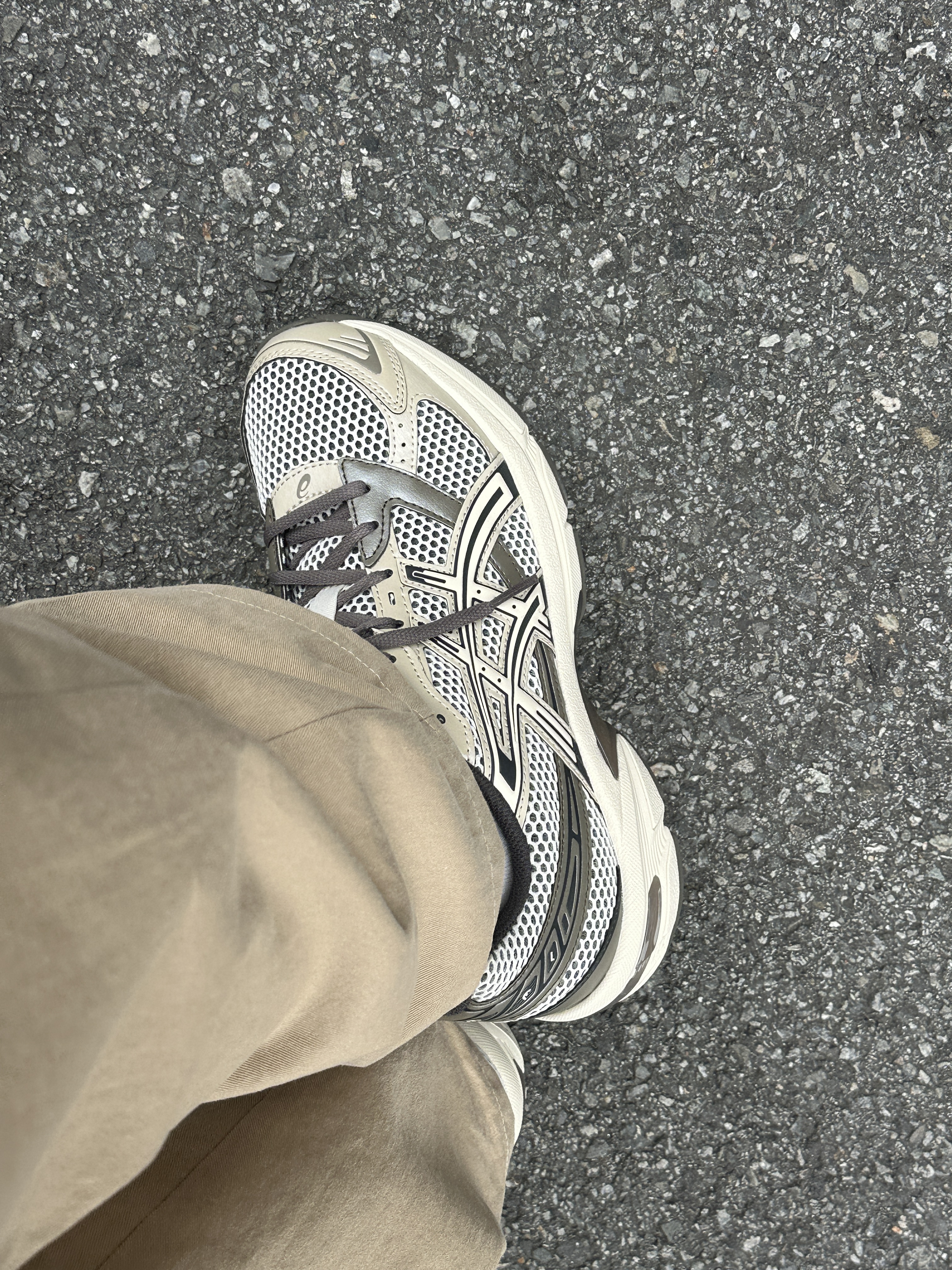 Asics Gel-1130 Birch Dark Taupe - Korea Exclusive 착용 스타일 - 2