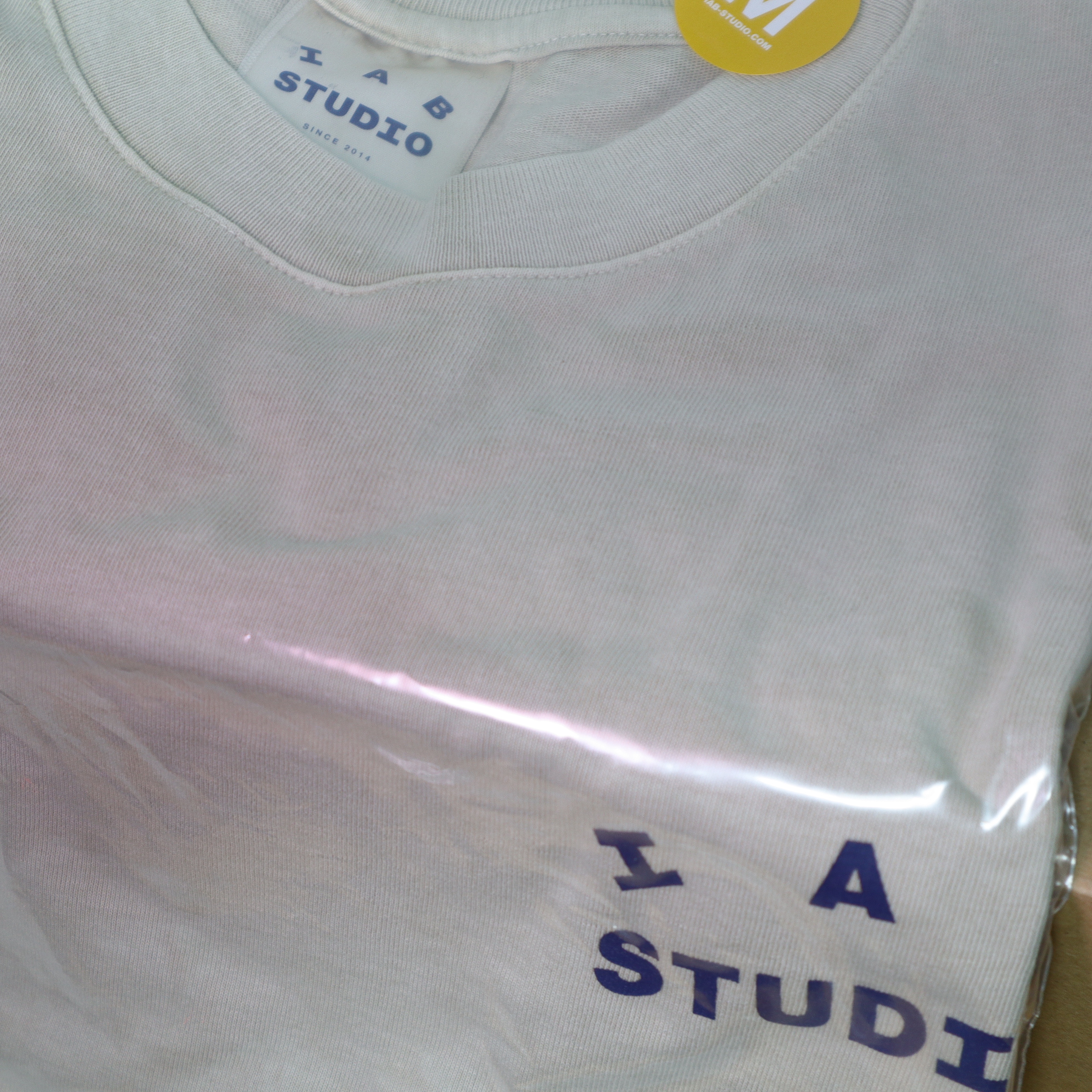 IAB Studio Pigment T-Shirt Oatmeal 착용 스타일