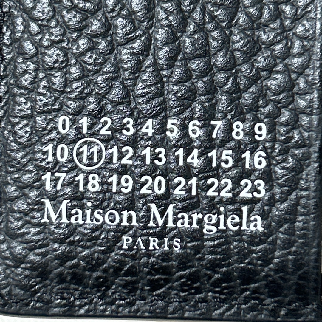 Maison Margiela Keyring Wallet Black 착용 스타일 - 1