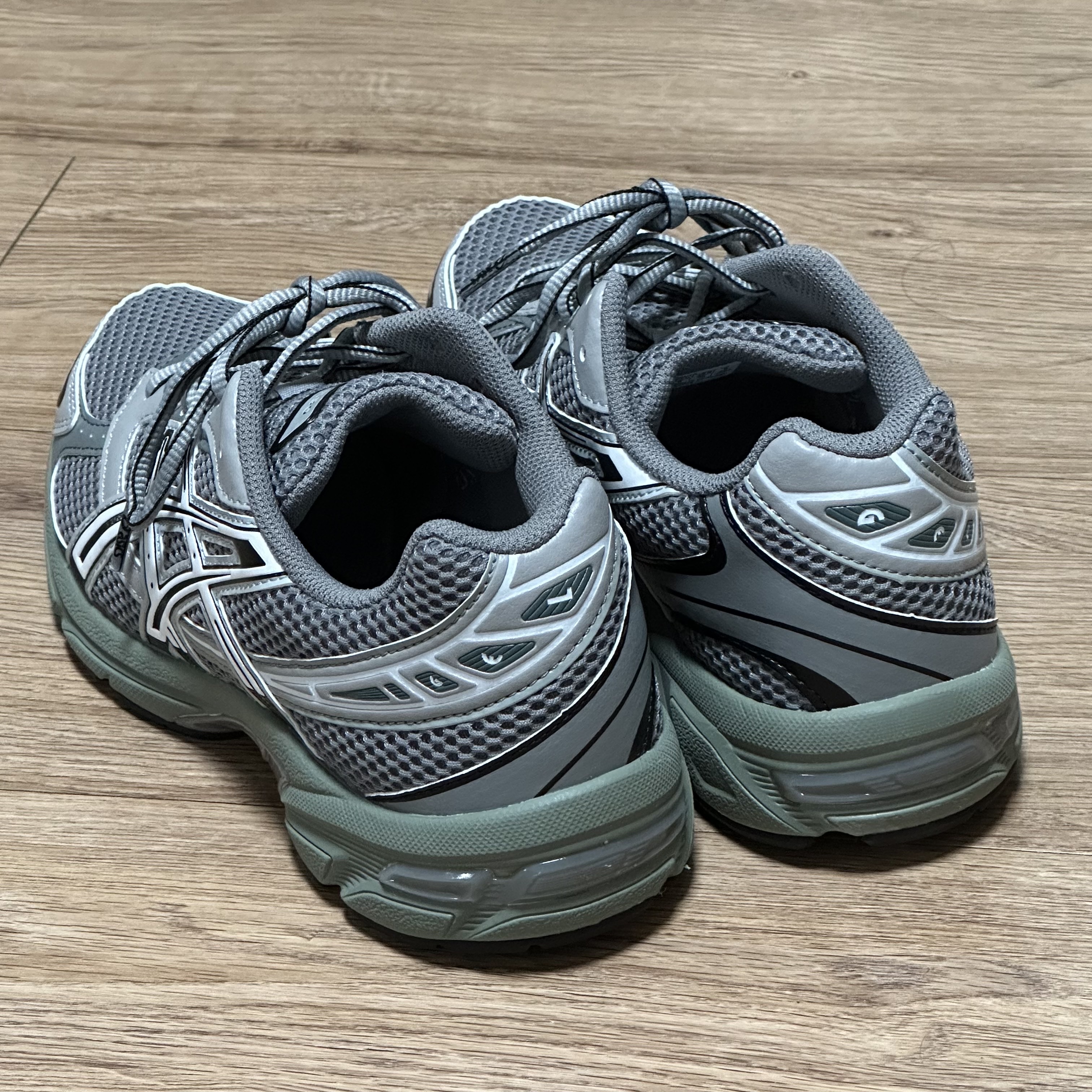 Asics Gel-1130 Wild Dove White - Folder Exclusive 착용 스타일 - 2