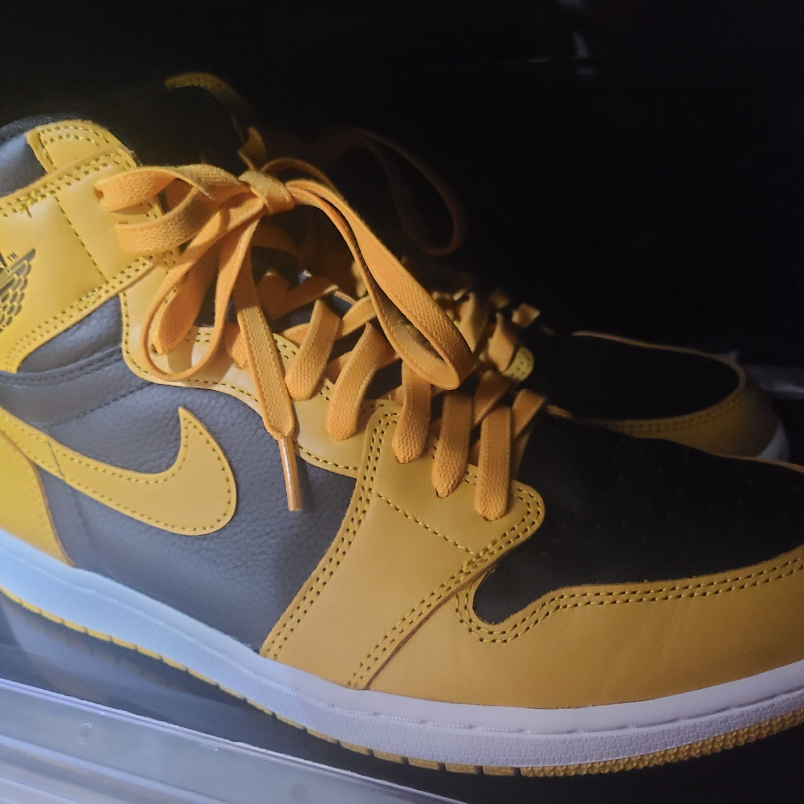 Jordan 1 Retro High OG Pollen 착용 스타일
