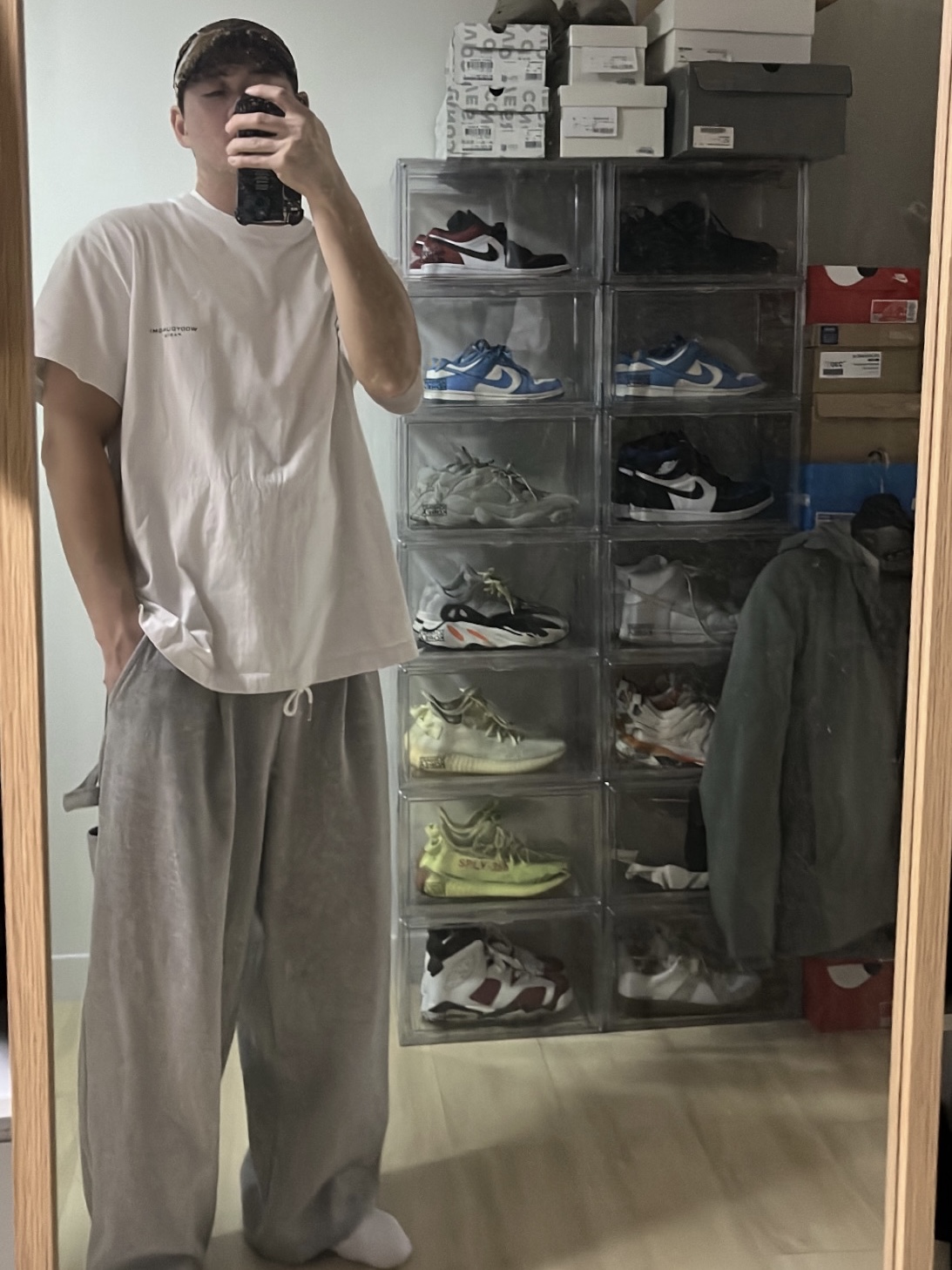 (W) Nike Dunk Low Coast, Adidas Yeezy 500 Salt 착용 스타일 - 3