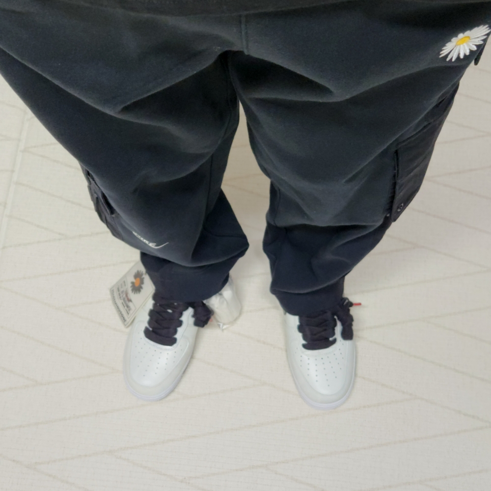 Nike x Peaceminusone Wide Pants Black (DR0096-010), Nike x Peaceminusone Air Force 1 Low Para-Noise 2.0 착용 스타일