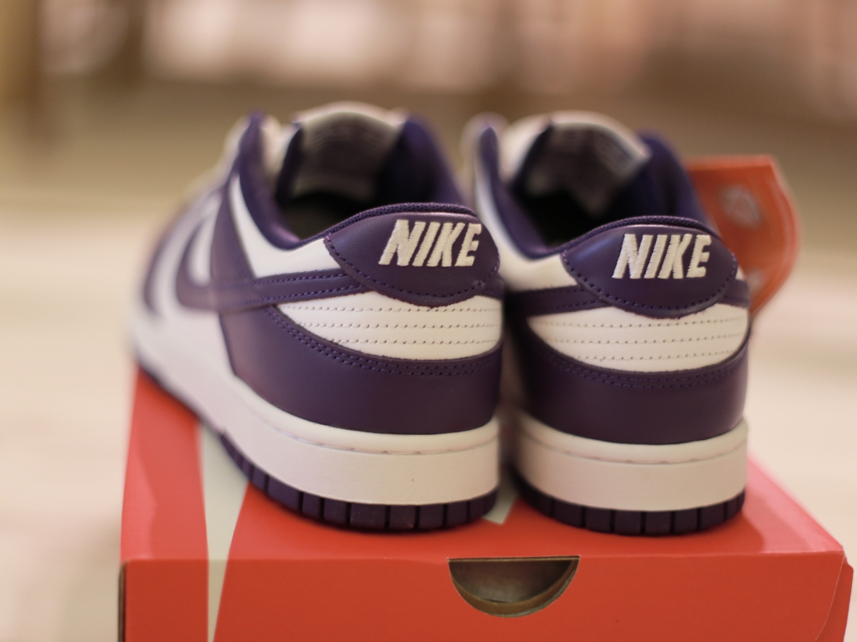Nike Dunk Low Retro Championship Court Purple 착용 스타일 - 3