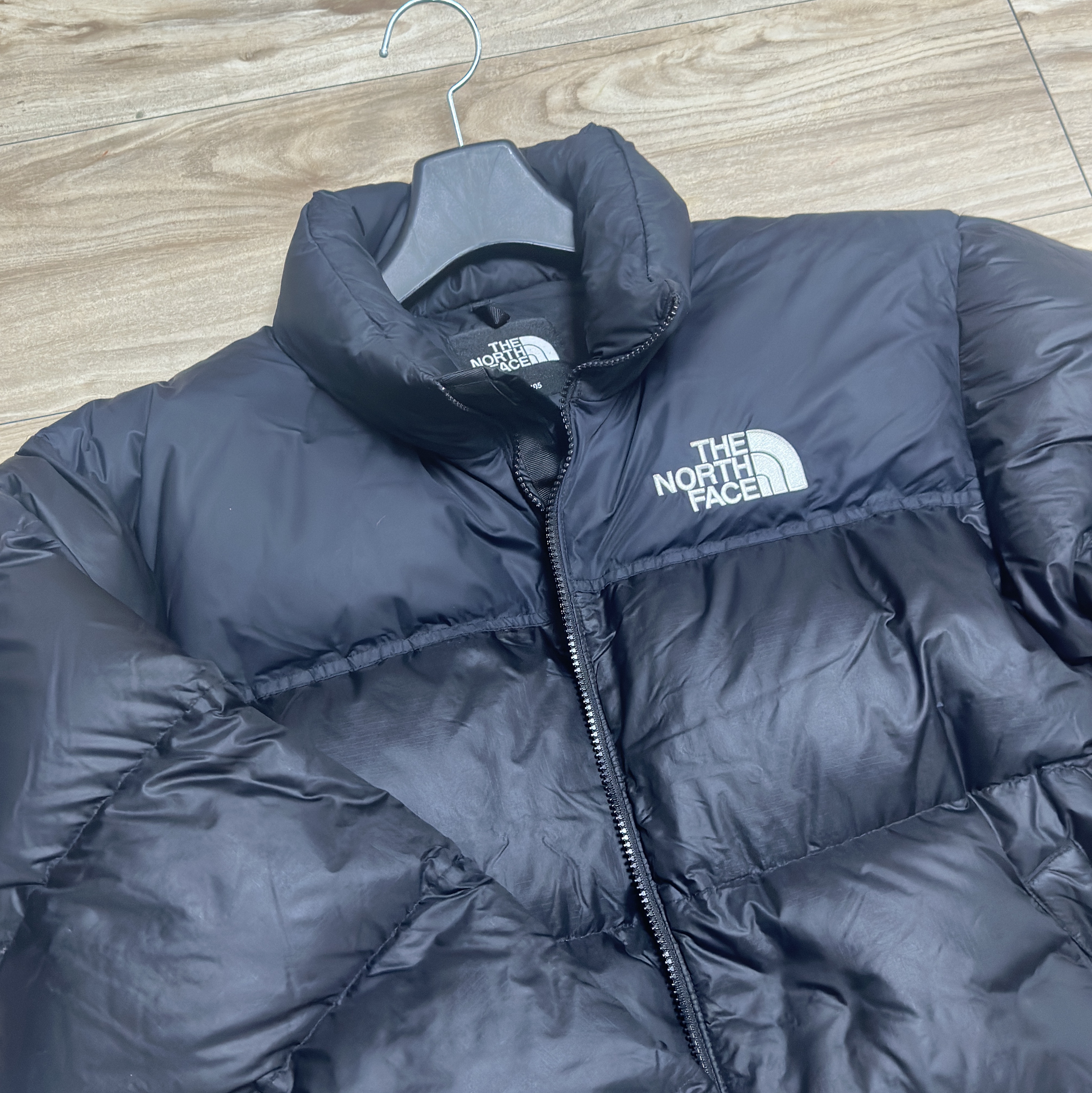 The North Face 1996 Eco Nuptse Jacket Black 착용 스타일 - 3