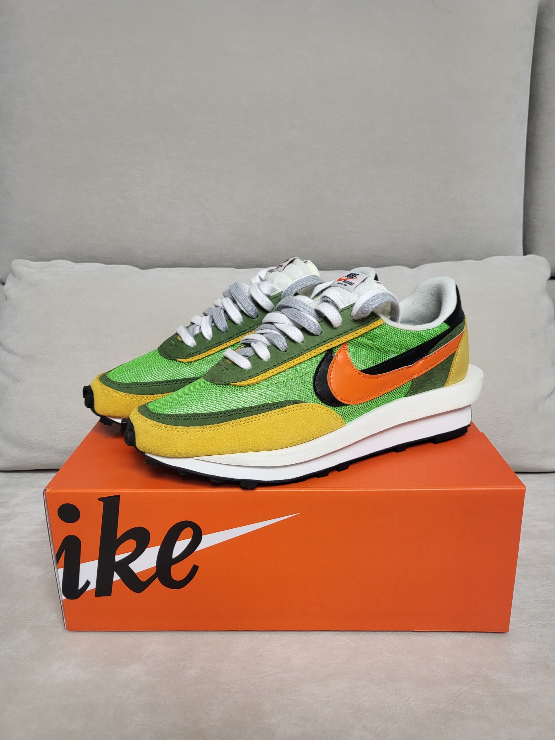Nike x Sacai LDWaffle Green Multi 착용 스타일