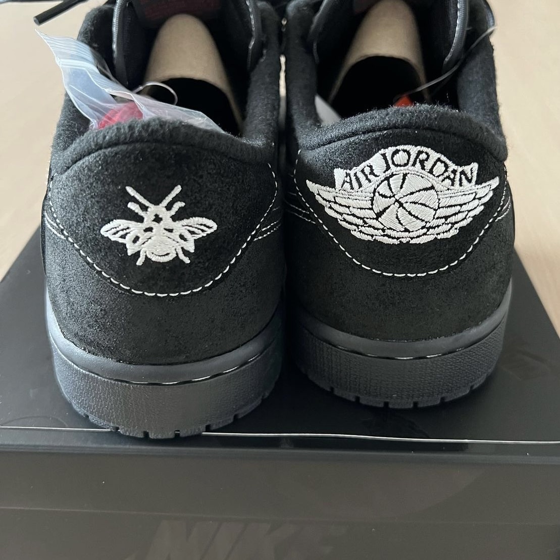 Jordan 1 x Travis Scott Retro Low OG SP Black Phantom 착용 스타일