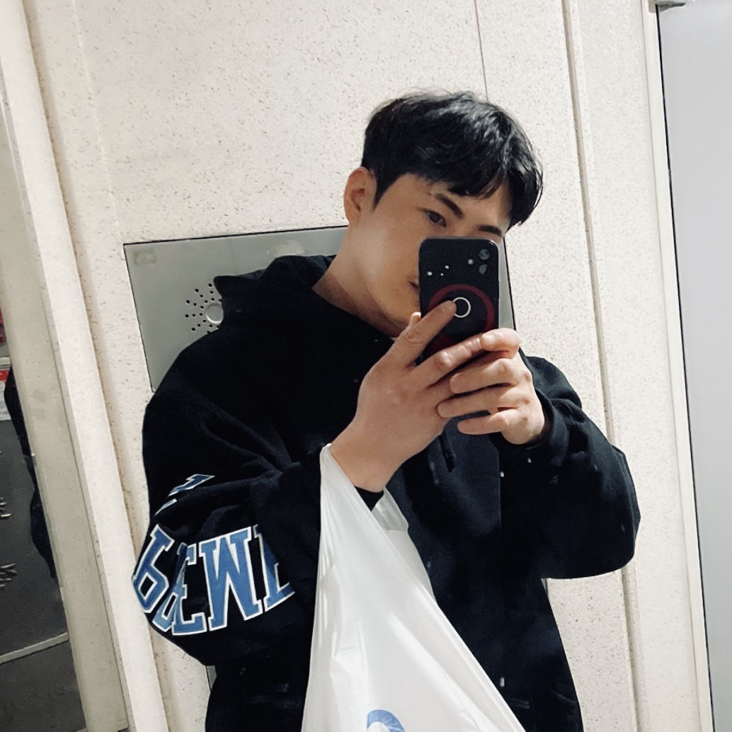Supreme Sleeve Arc Hooded Sweatshirt Black - 23FW, Nike Dunk Low Retro Championship Court Purple 착용 스타일 - 1