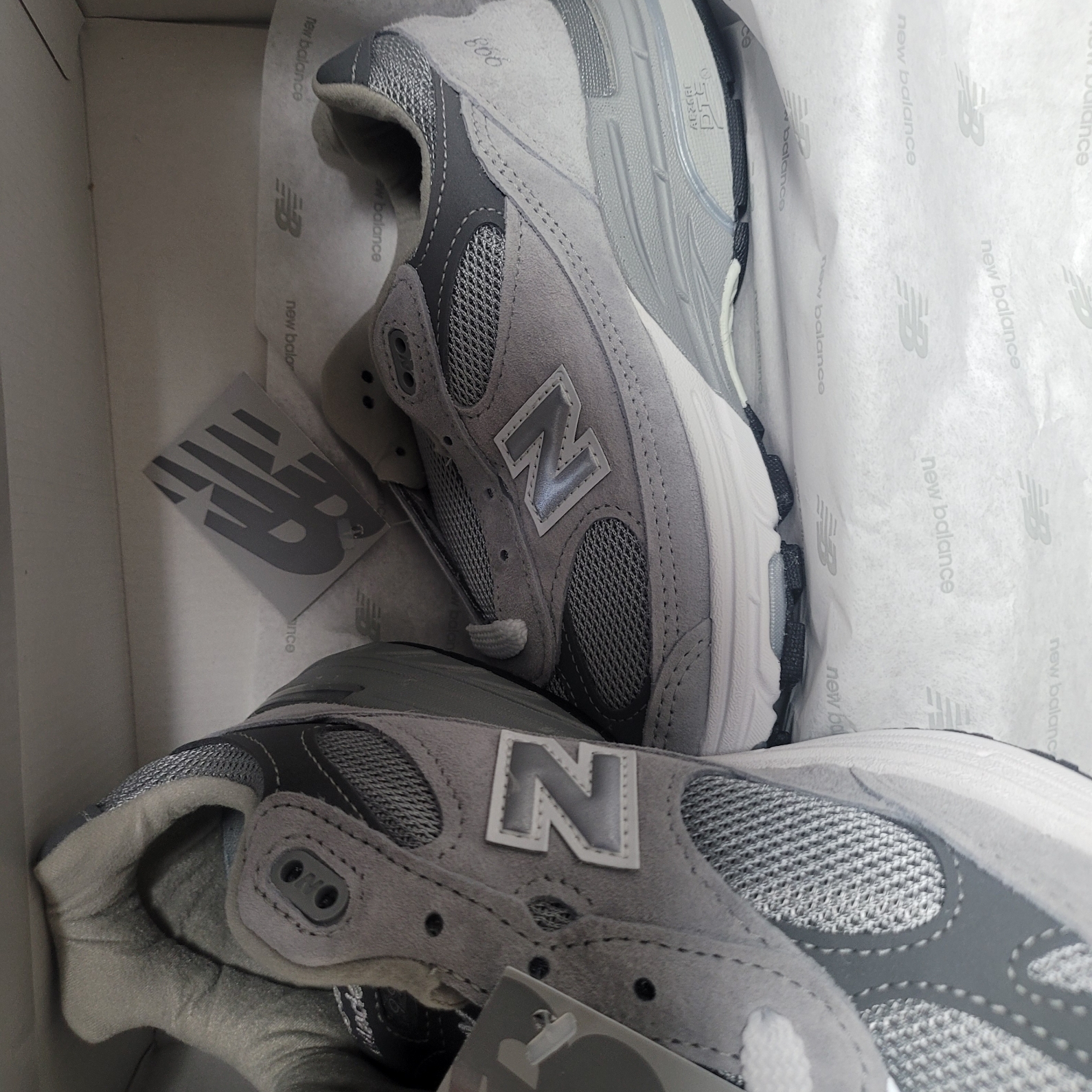 (W) New Balance 993 Made in USA Grey - B Standard 착용 스타일