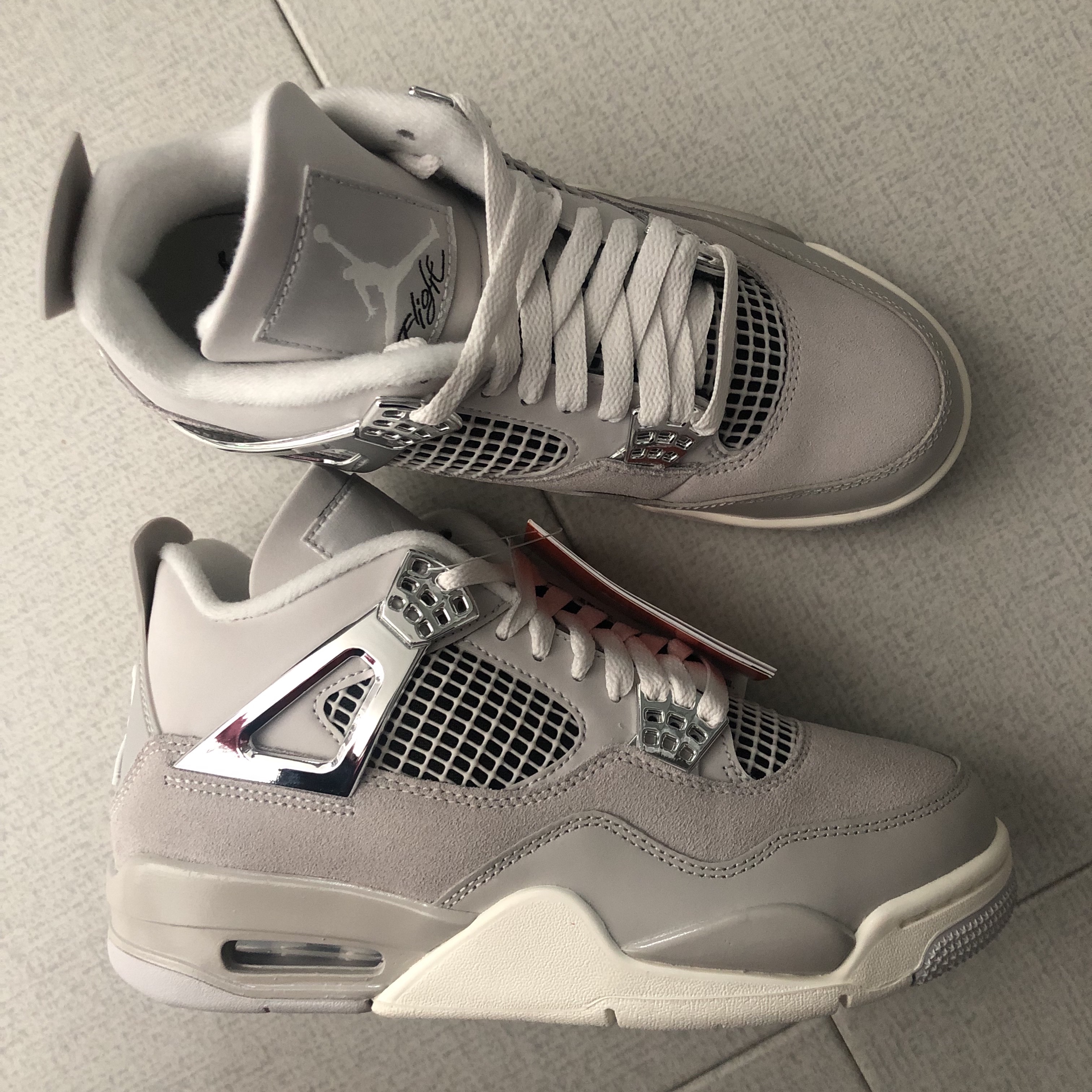 (W) Jordan 4 Retro Frozen Moments 착용 스타일