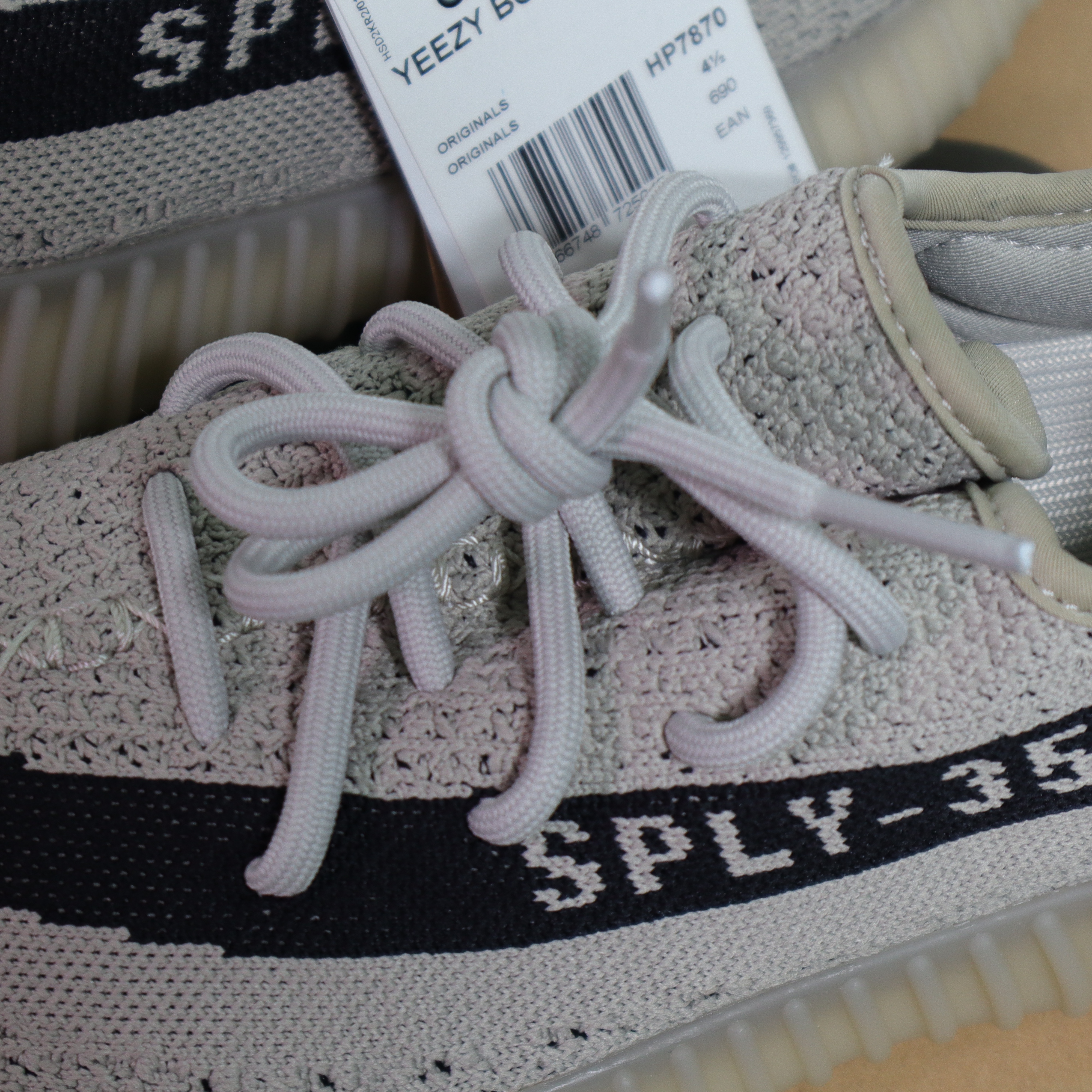 Adidas Yeezy Boost 350 V2 Slate Core Black 2022/2023 착용 스타일