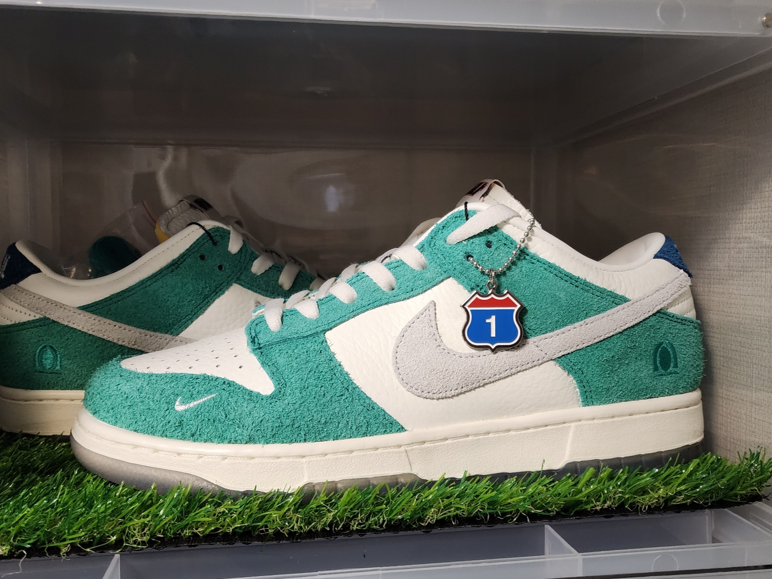 Nike x Kasina Dunk Low Road Sign - Kasina Exclusive 착용 스타일
