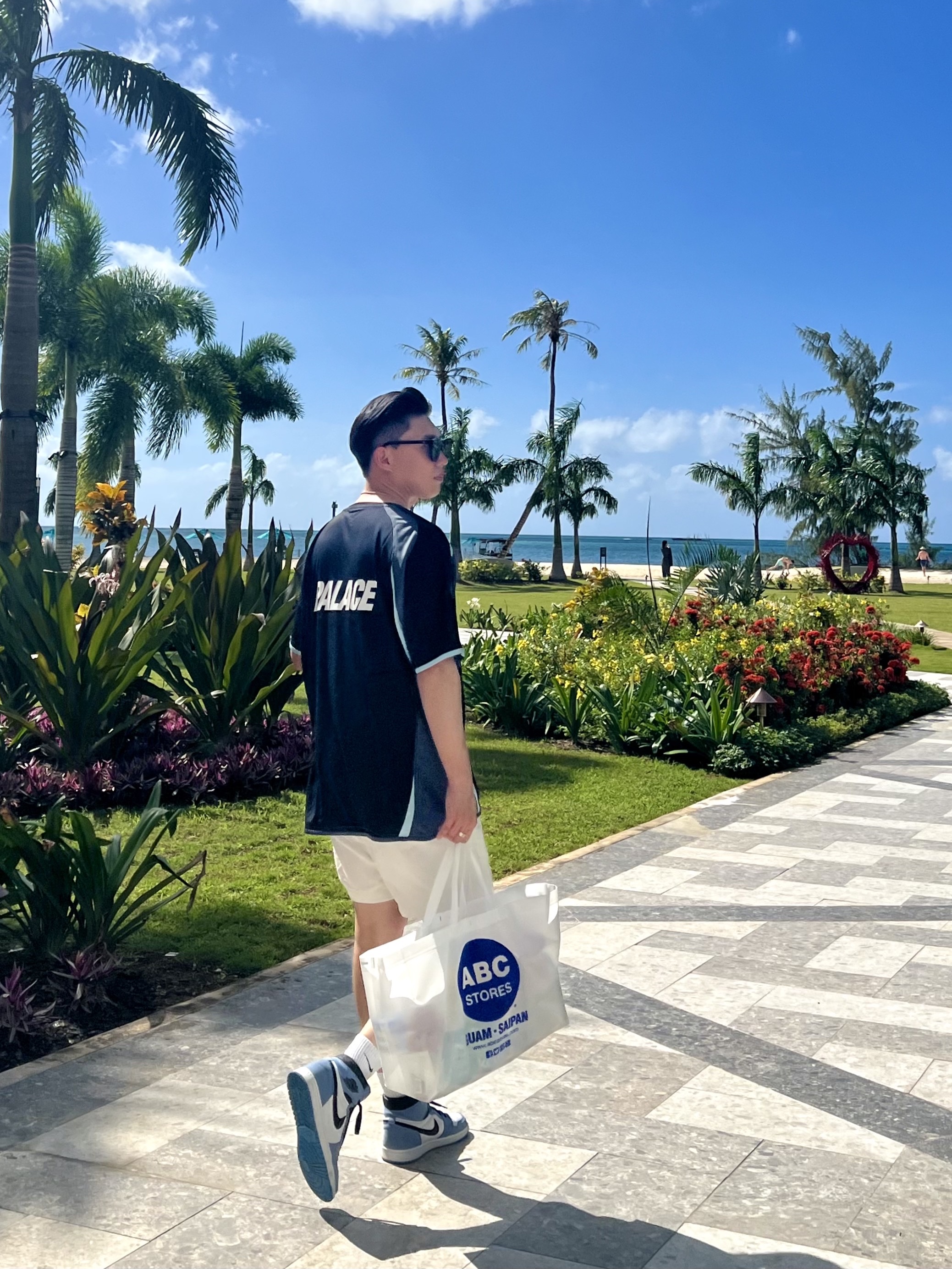 Palace Pro Jersey Black - 23FW, Jordan 1 Retro High OG University Blue 착용 스타일