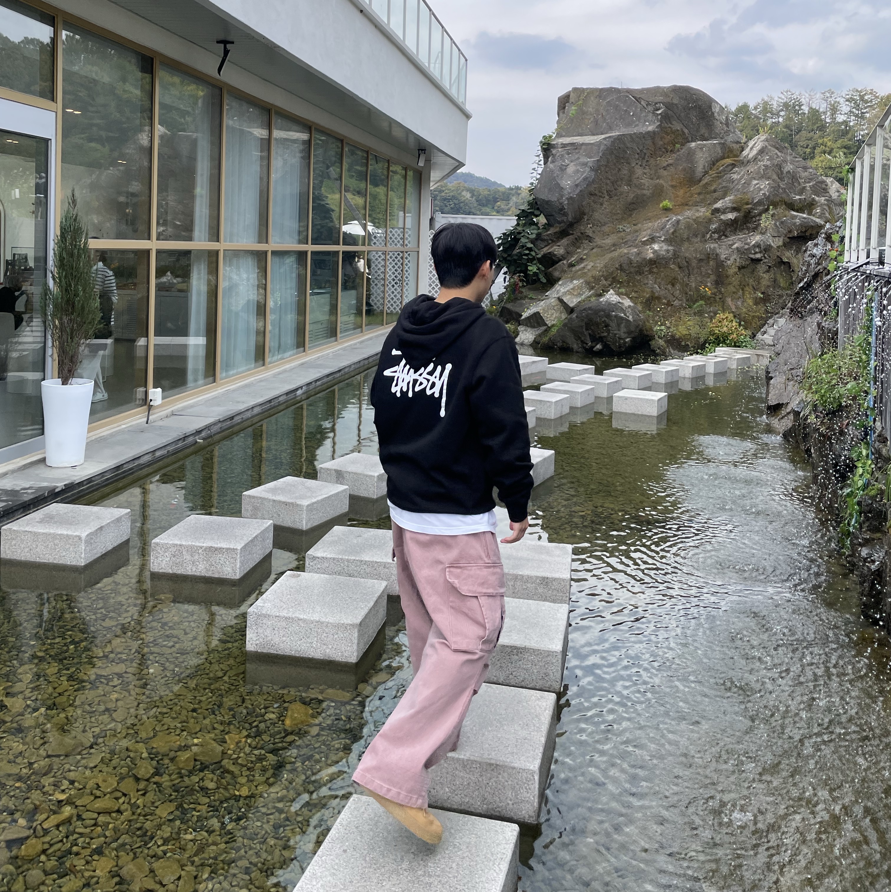 Stussy Basic Stussy Hoodie Black 2023, Nike x Supreme Air Force 1 Low Flax 착용 스타일