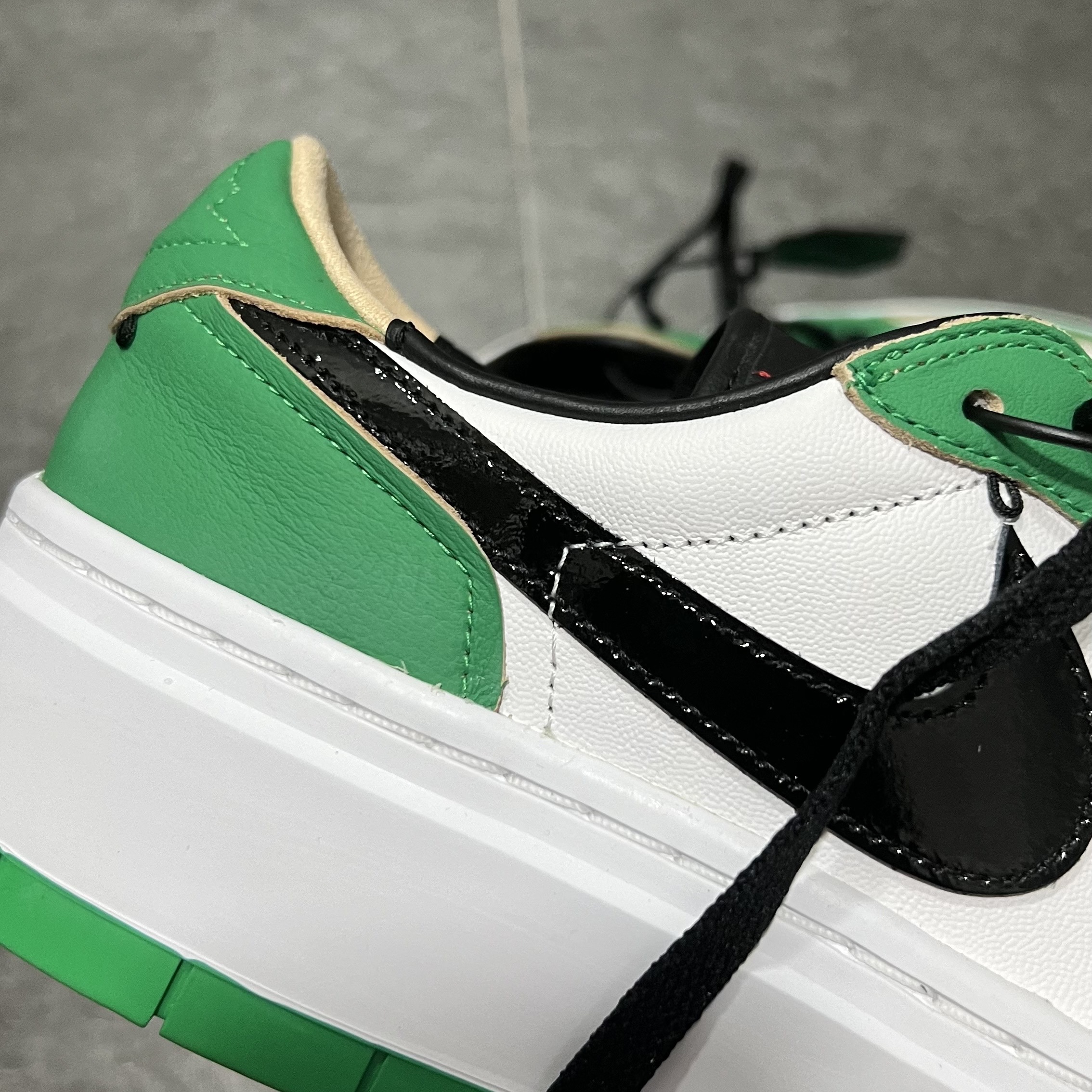 (W) Jordan 1 Elevate Low SE Lucky Green 착용 스타일