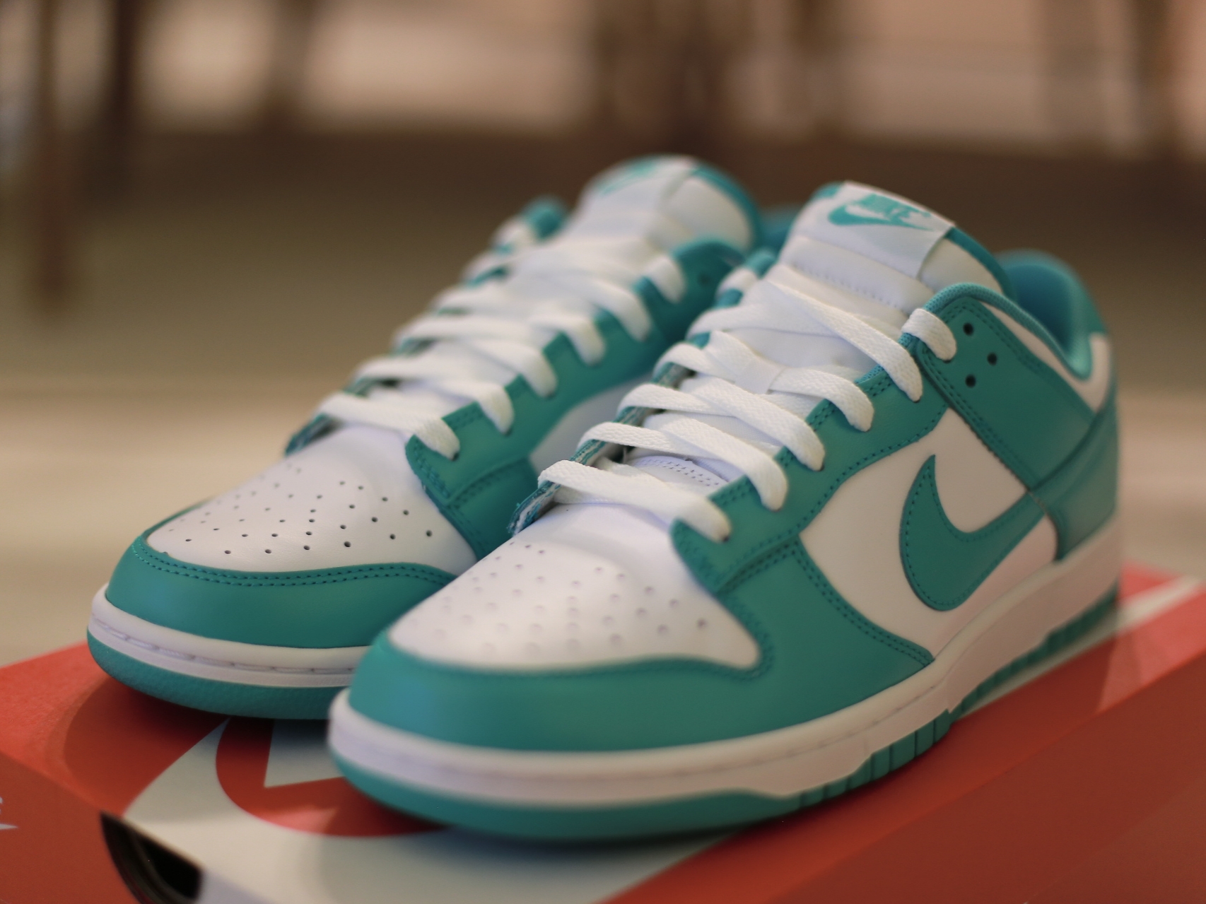 Nike Dunk Low White Clear Jade 착용 스타일 - 2