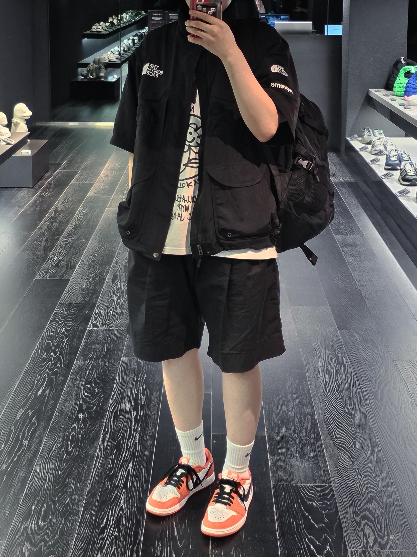 Supreme x The North Face Trekking Convertible Jacket Black - 22SS, Jordan 1 Low OG Starfish 착용 스타일