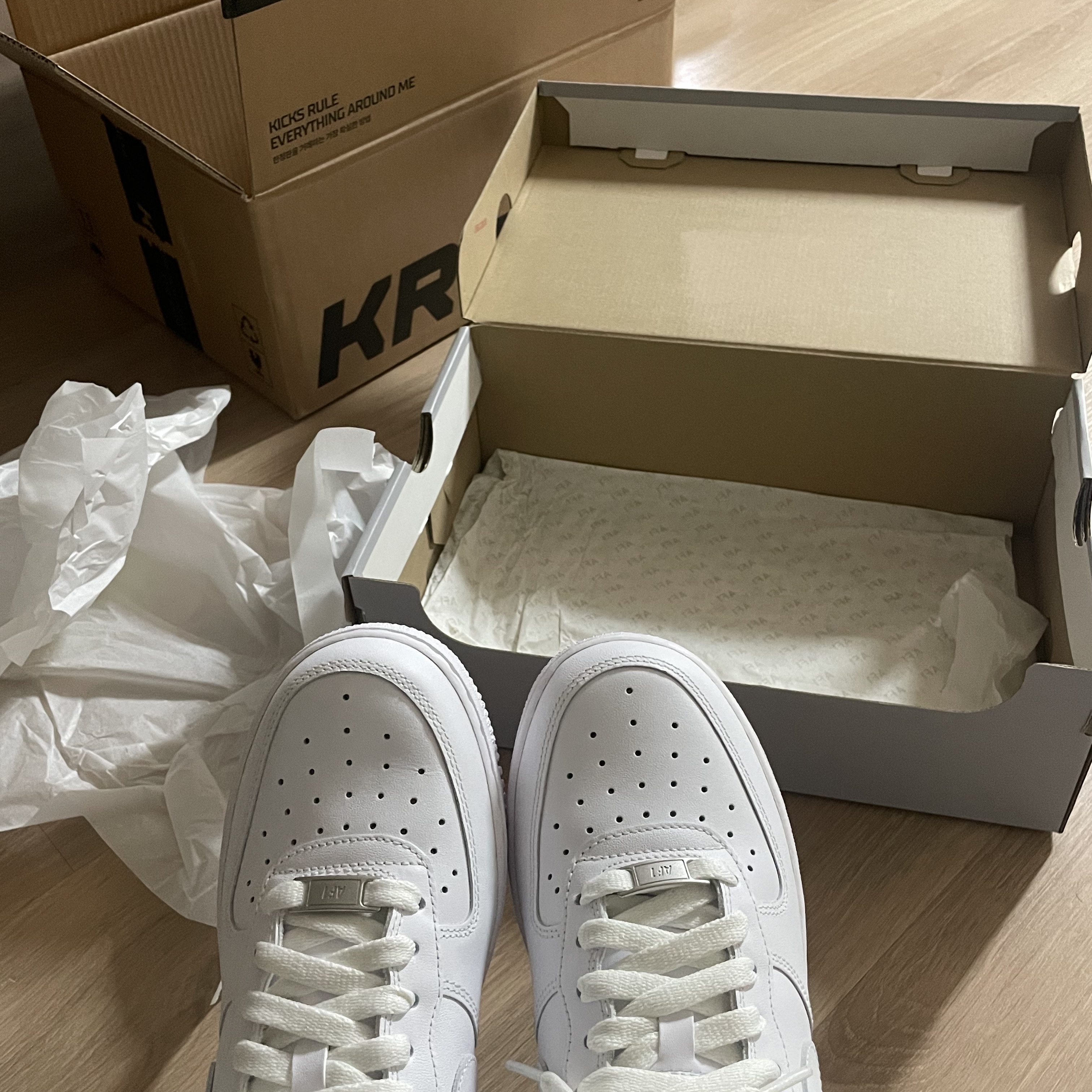 (W) Nike Air Force 1 '07 Low White 착용 스타일