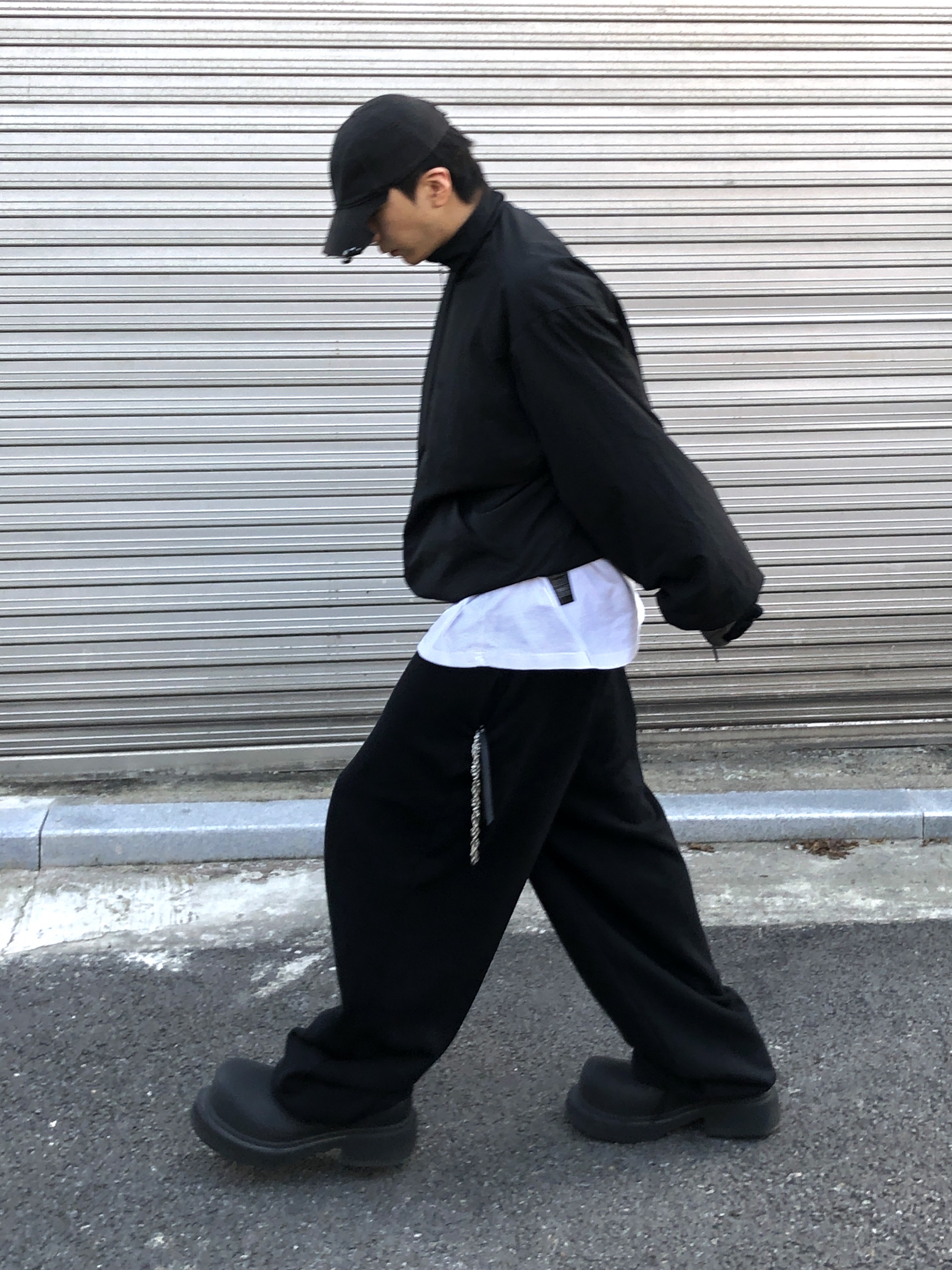 Balenciaga Heavy Piercing Cap Faded Black, Balenciaga Steroid Derby Black 착용 스타일 - 2