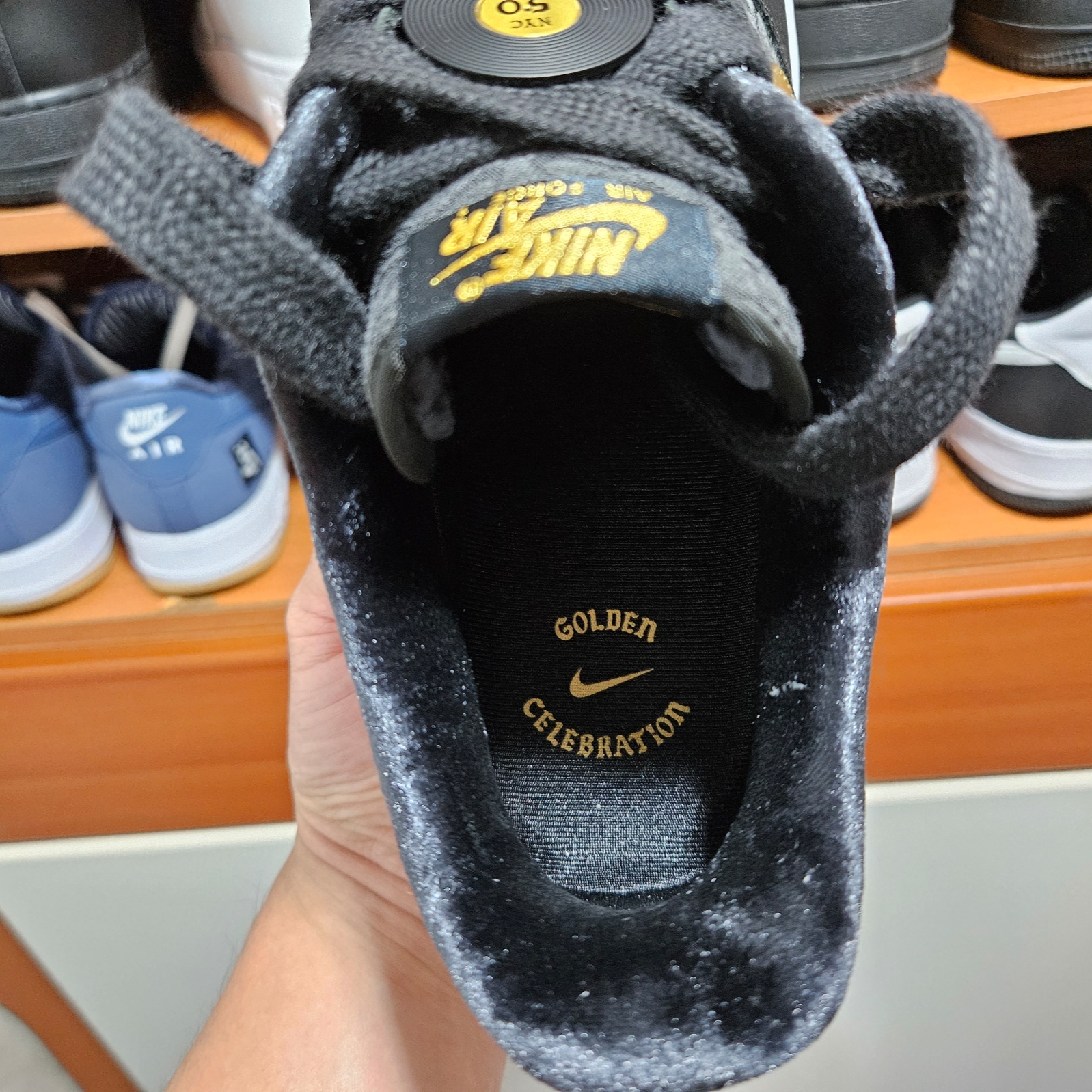 Nike Air Force 1 '07 PRM Bronx Origins 착용 스타일 - 4