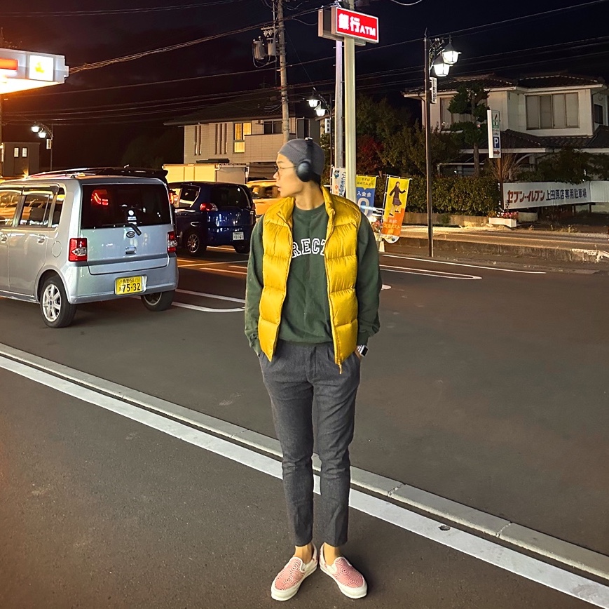 Vans Vault OG Classic Slip-On LX Optical Check, BOSE QC45 Triple Black (Korean Ver.) 착용 스타일 - 3