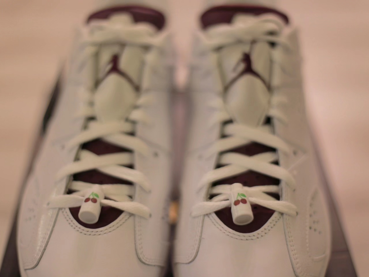 Jordan 6 Retro Low Golf White and Bordeaux 착용 스타일 - 6