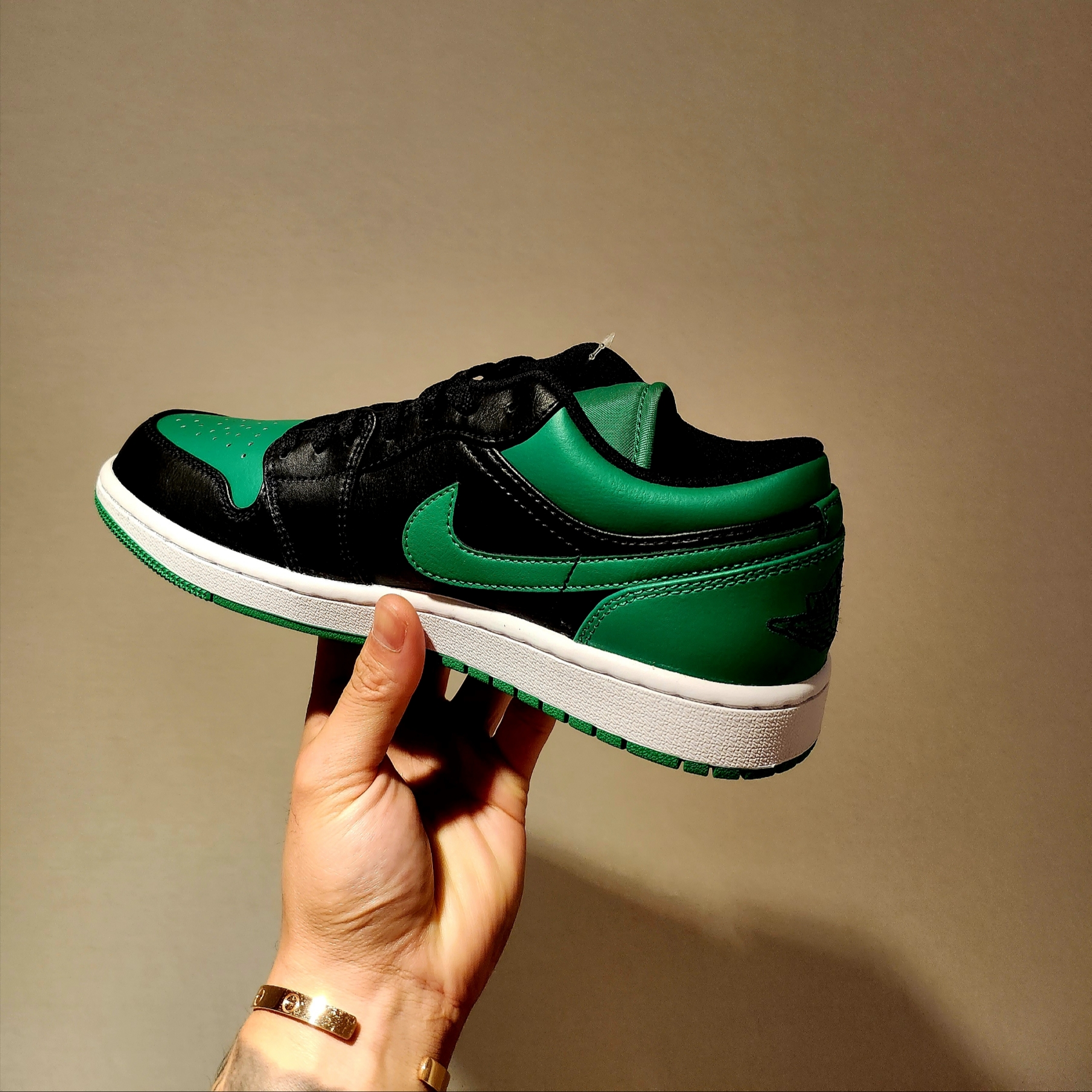 Jordan 1 Low Lucky Green 착용 스타일