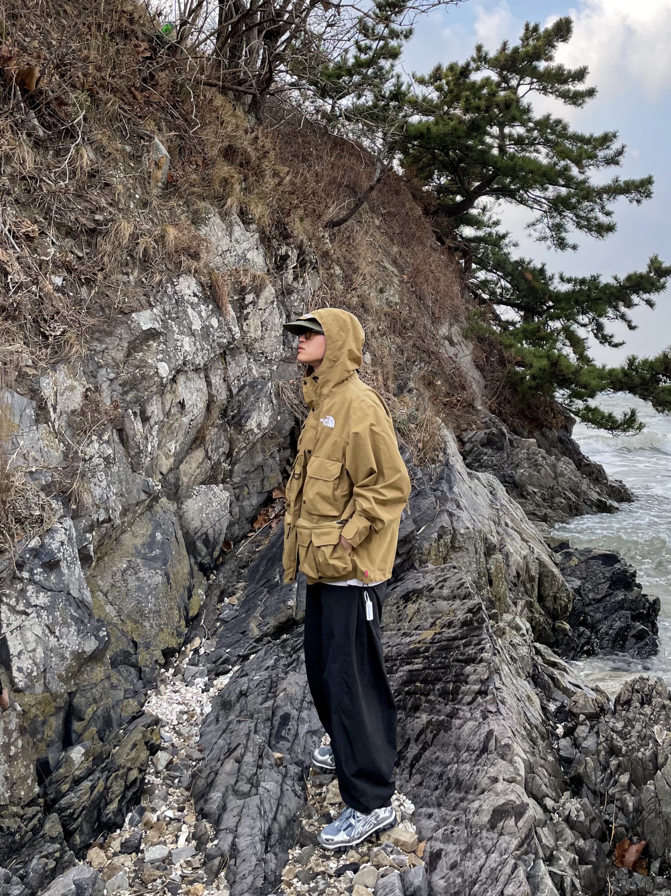 Supreme x The North Face Cargo Jacket Gold - 20SS 착용 스타일 - 1