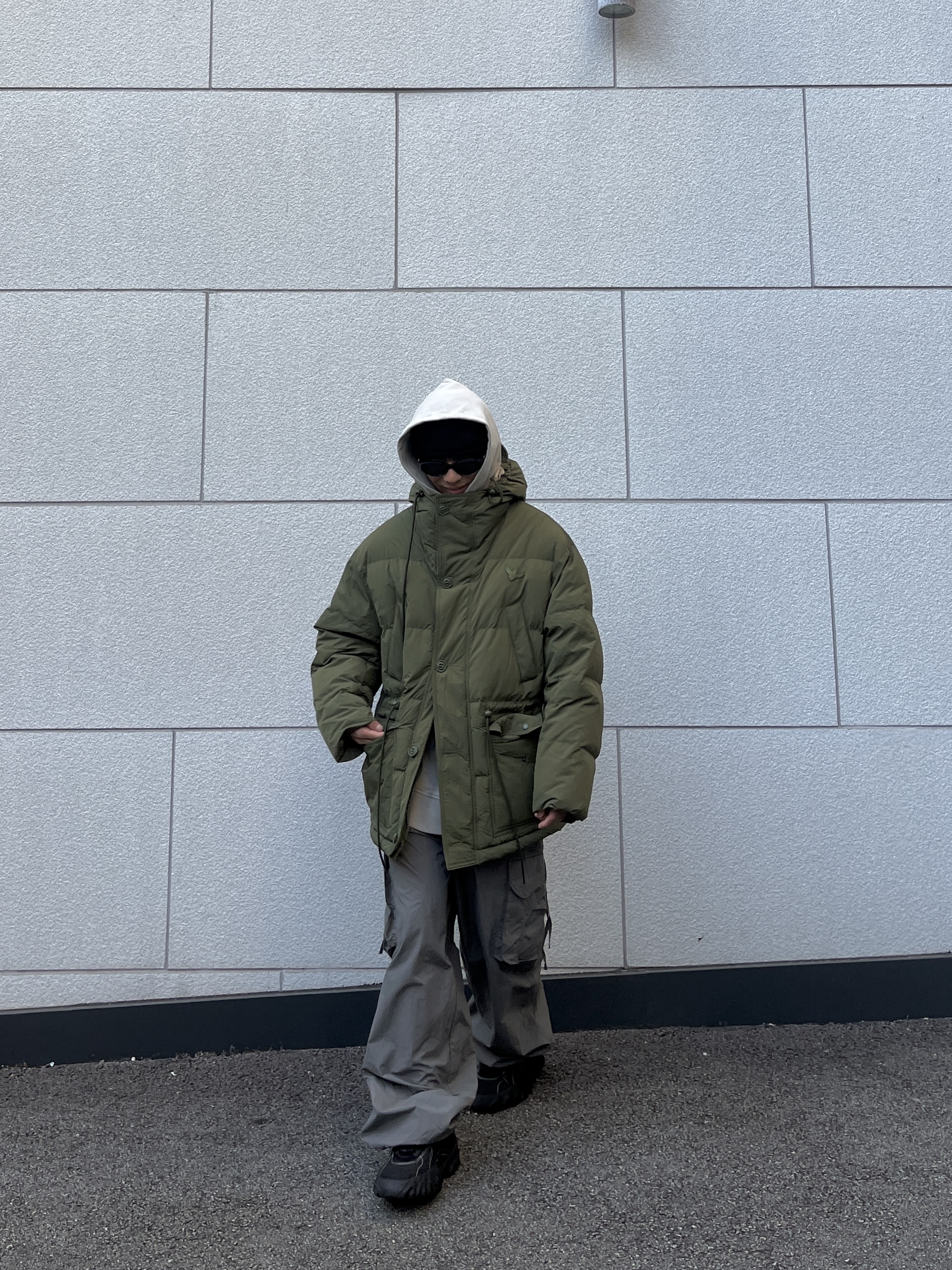 Oakley Factory Team x Brain Dead Chop Saw Black 착용 스타일 - 2
