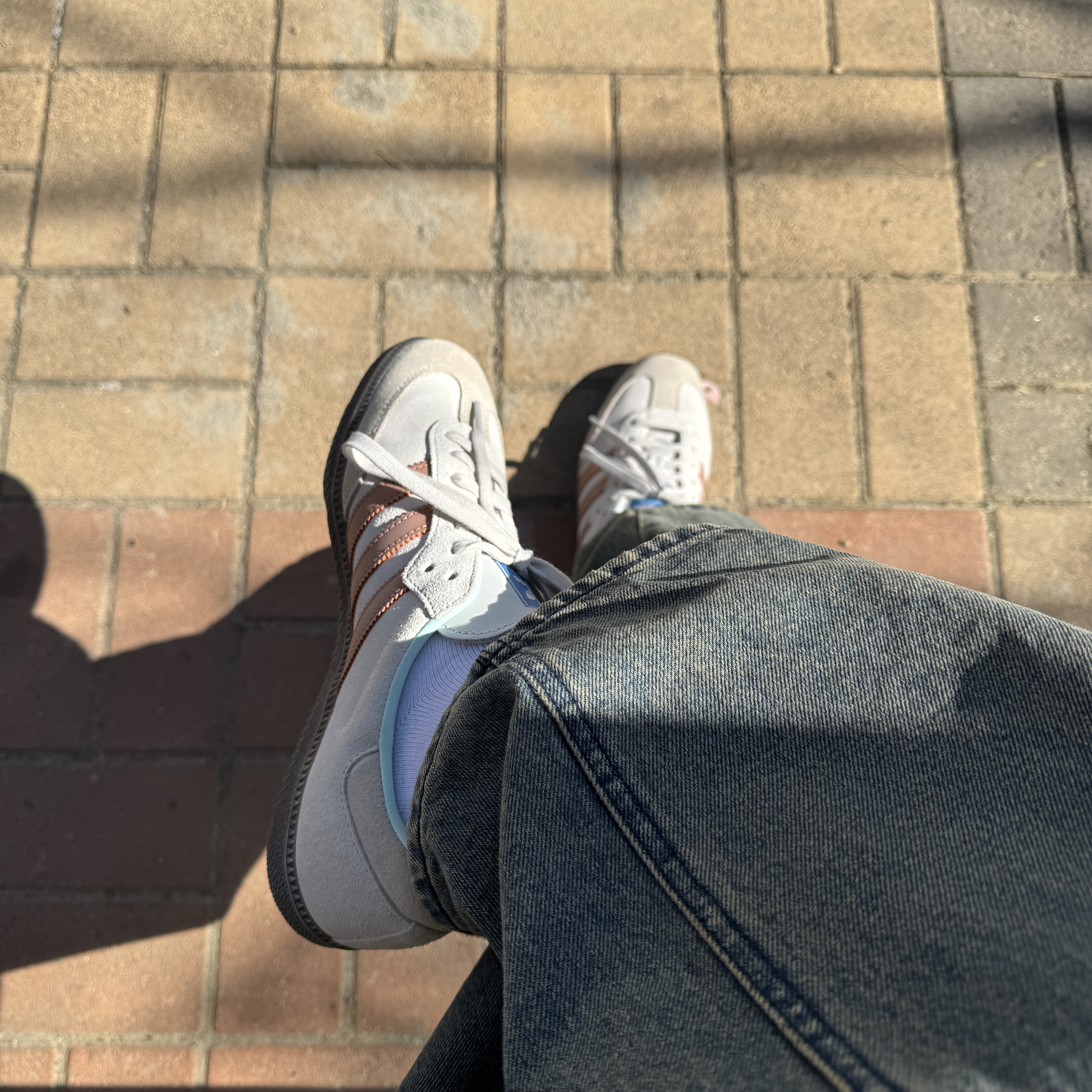 Adidas Samba OG Crystal White Clay Strata 착용 스타일 - 3