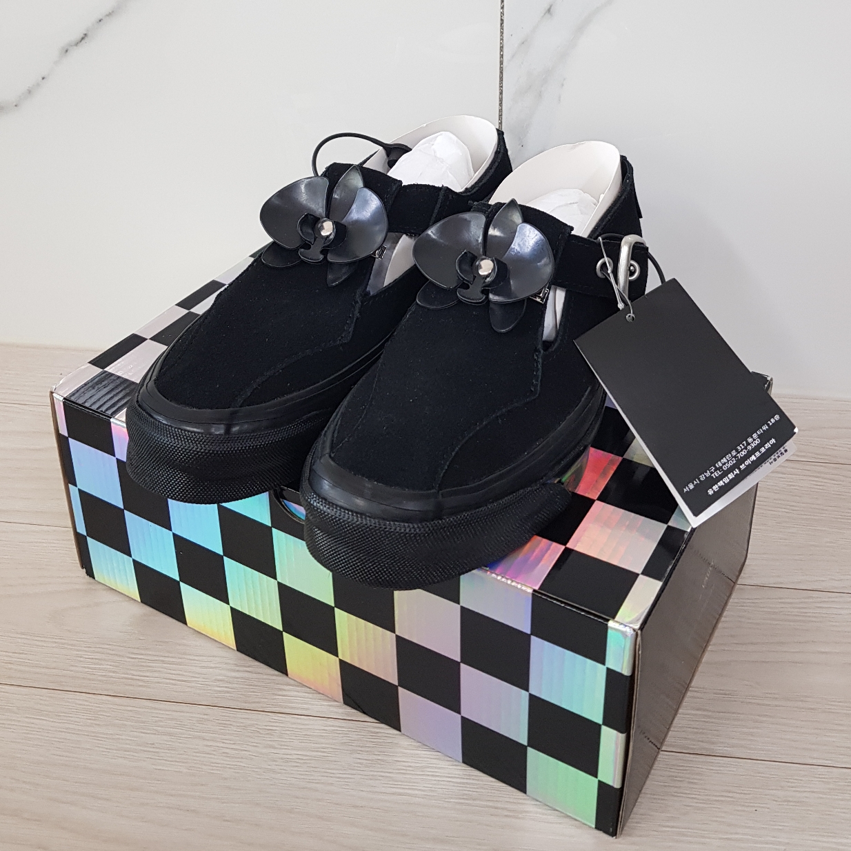 Vans Vault x Goodfight OG Style 93 LX Black 착용 스타일