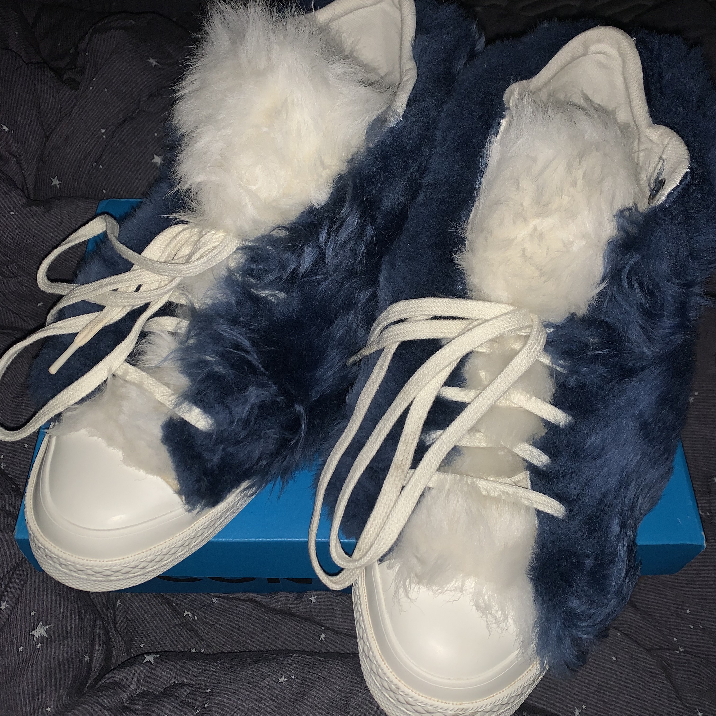 Converse x Ambush Chuck 70 Fuzzy Navy Blue 착용 스타일 - 3