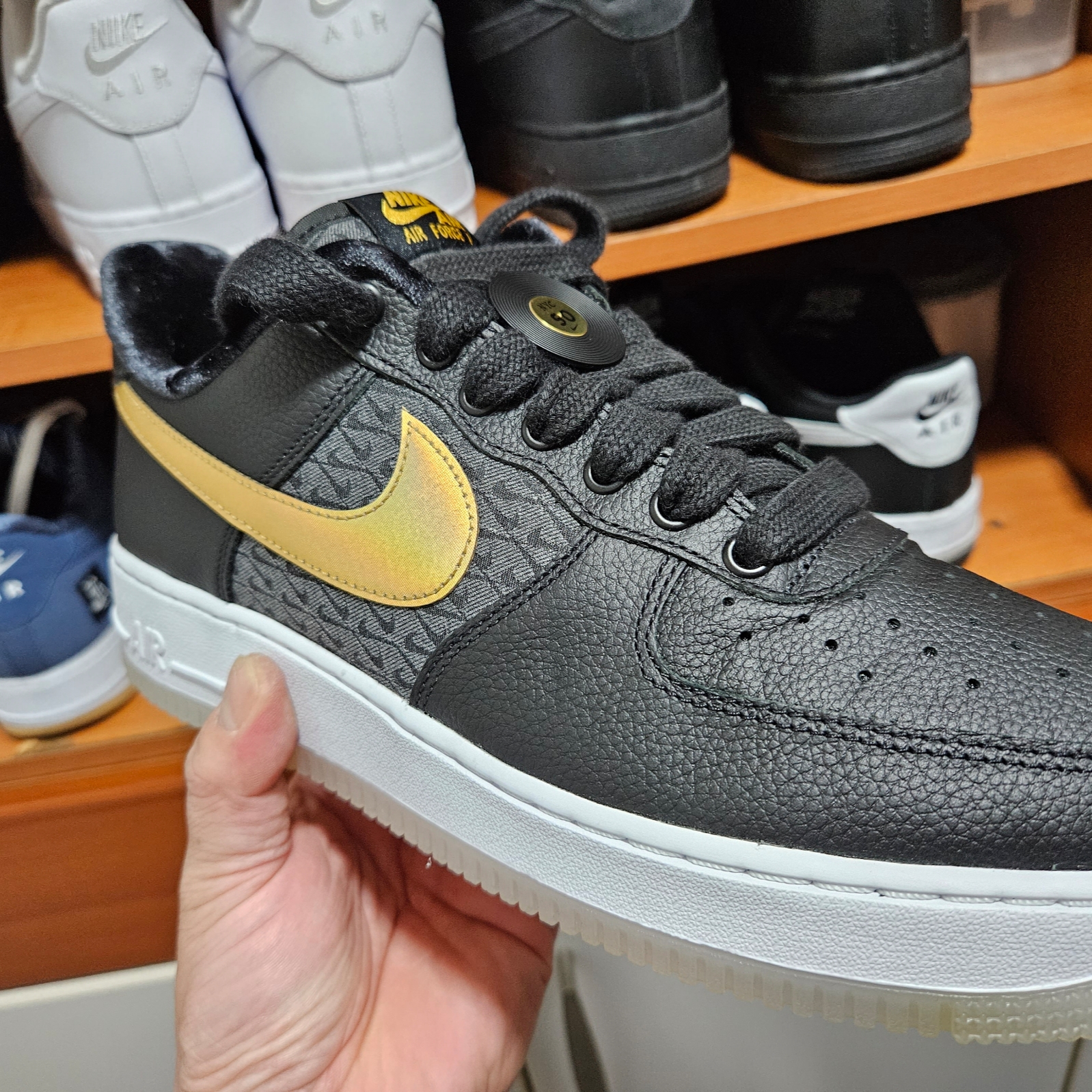 Nike Air Force 1 '07 PRM Bronx Origins 착용 스타일 - 2