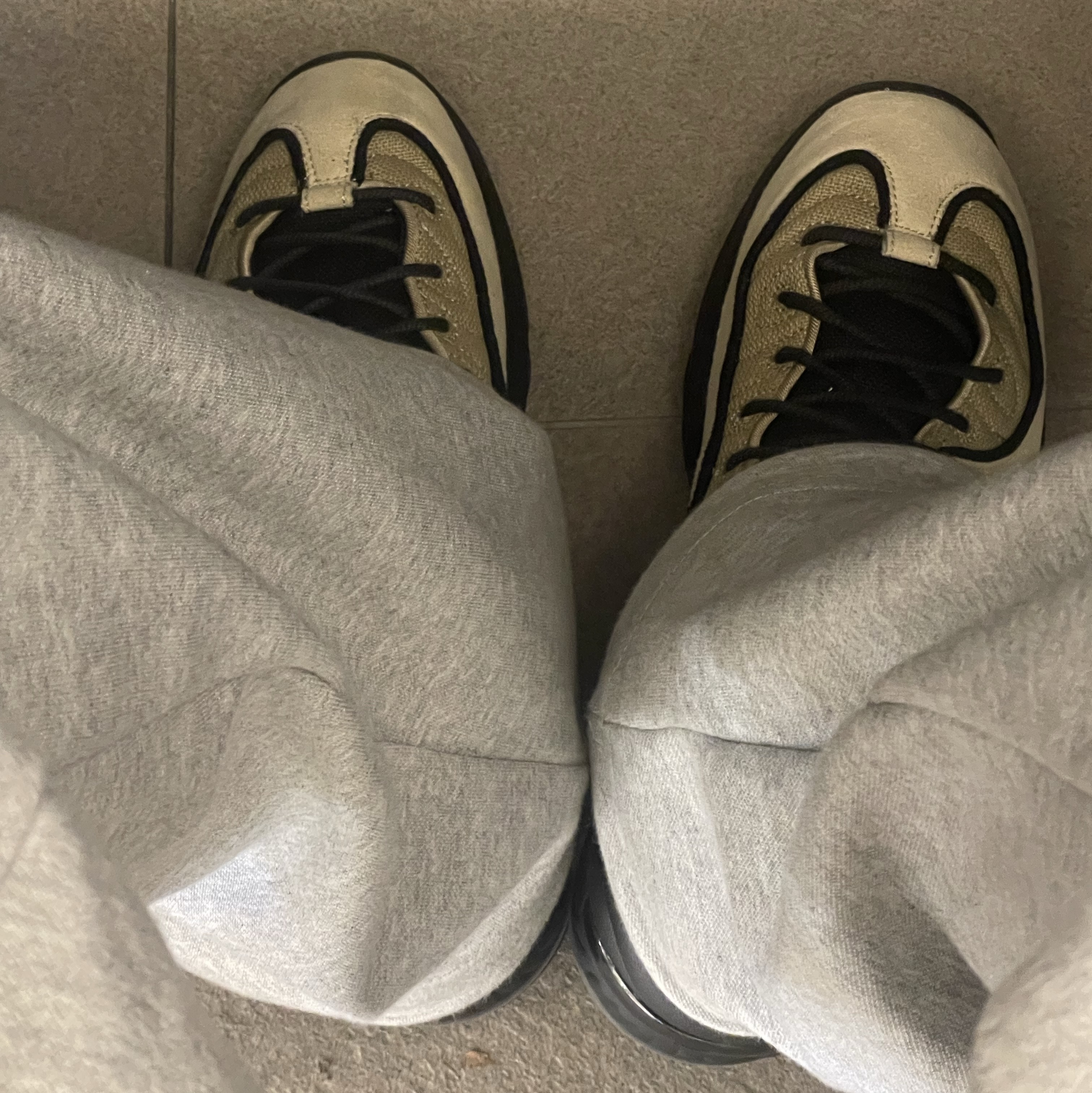 Nike x Stussy Air Penny II Rattan and Limestone 착용 스타일 - 2