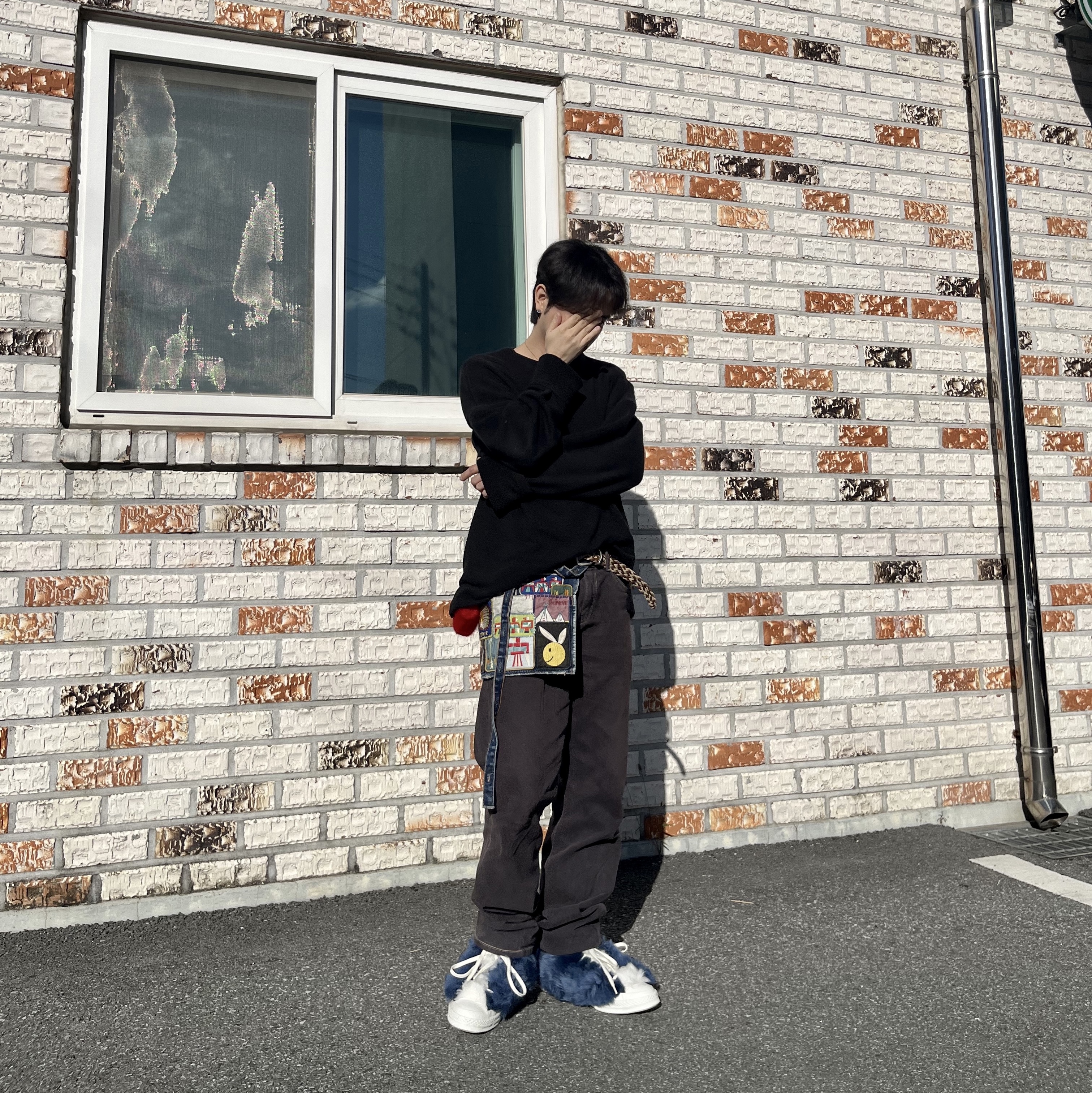 Converse x Ambush Chuck 70 Fuzzy Navy Blue 착용 스타일 - 1