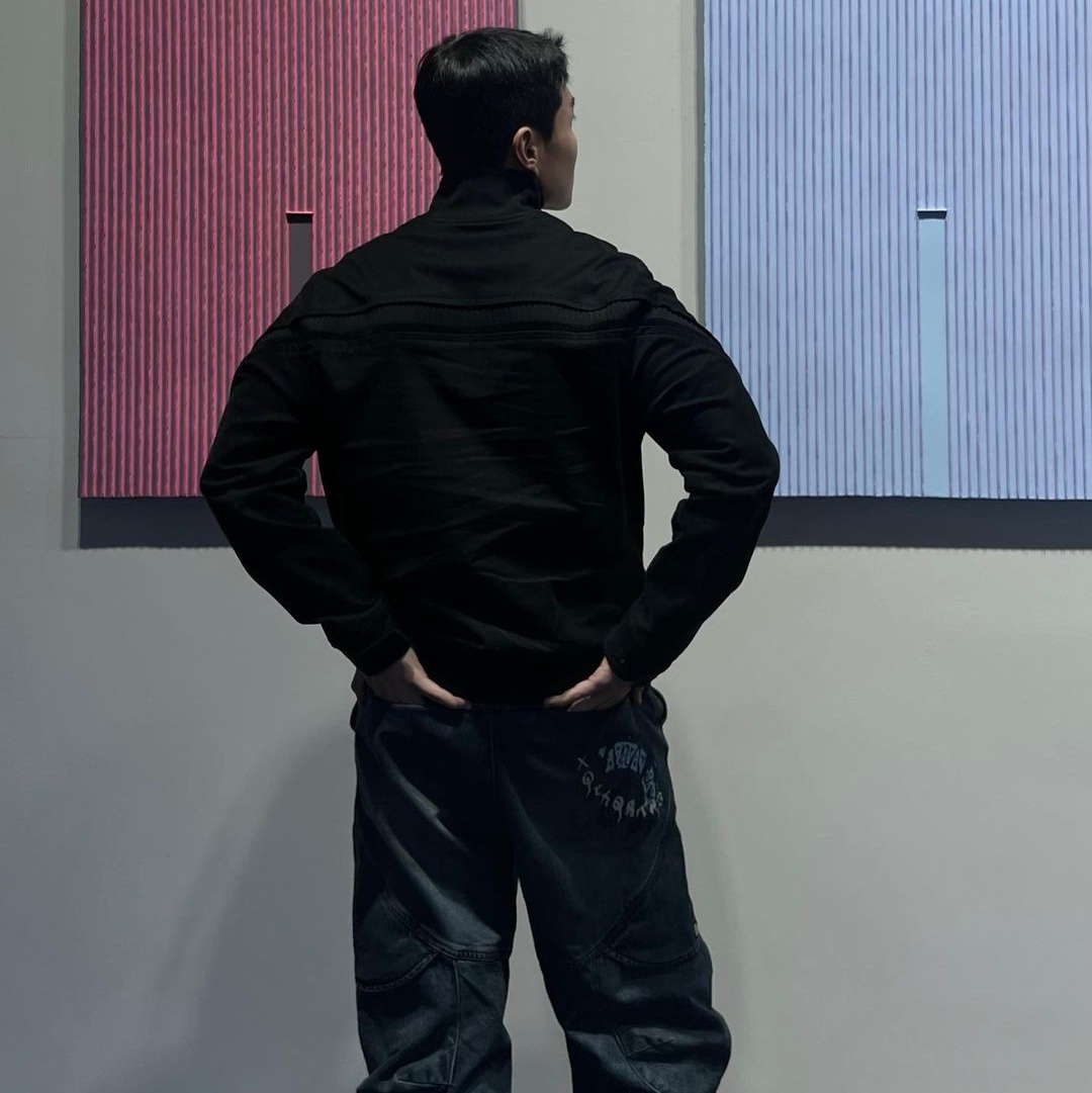 Ignota Core:6 Washed Cargo Pants Blue, Ignota Core:6 Washed Cargo Pants Dark Beige 착용 스타일 - 1