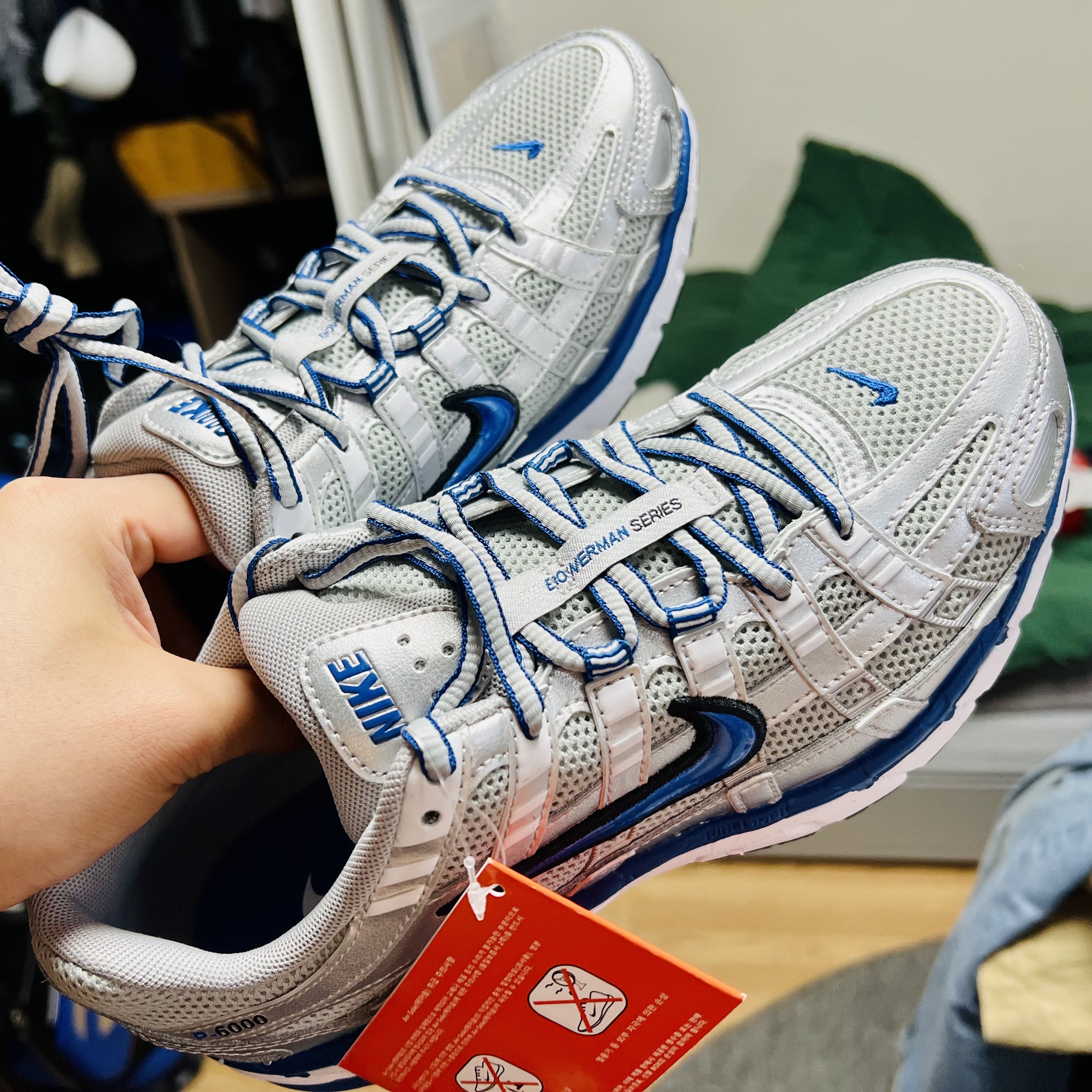 (W) Nike P-6000 Laser Blue 착용 스타일 - 1