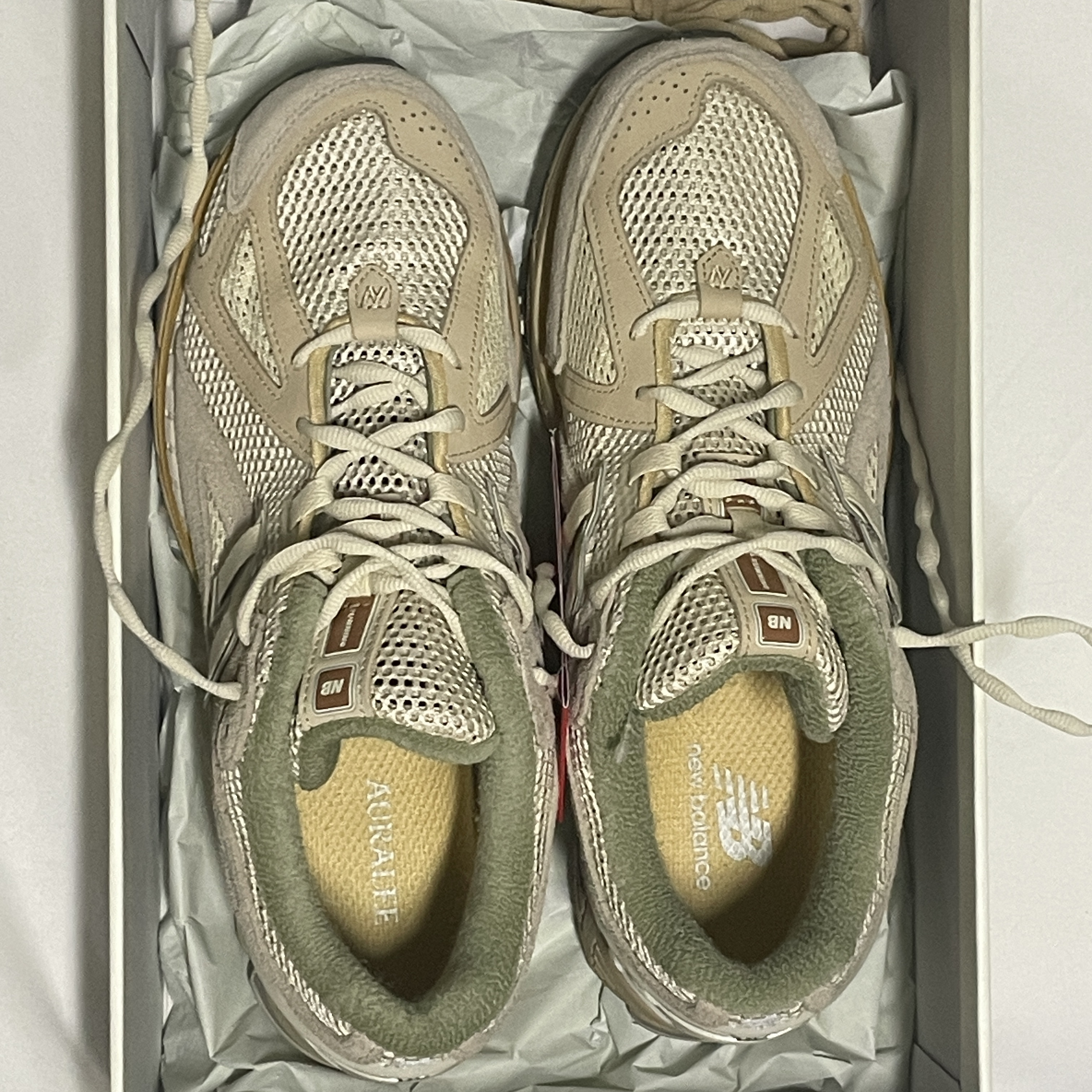 New Balance x Auralee 1906R Bone White 착용 스타일 - 2