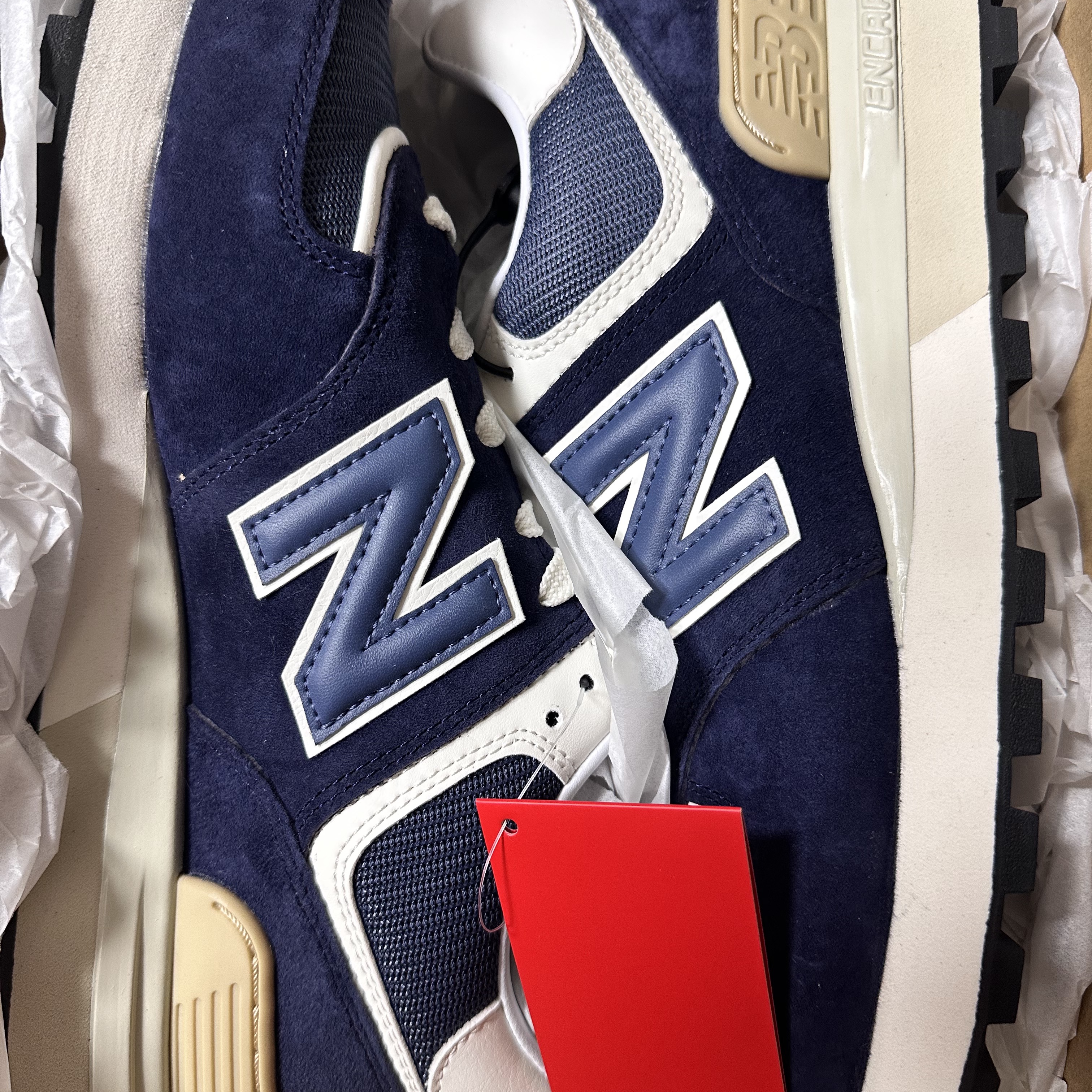 New Balance 574 Legacy Navy 착용 스타일