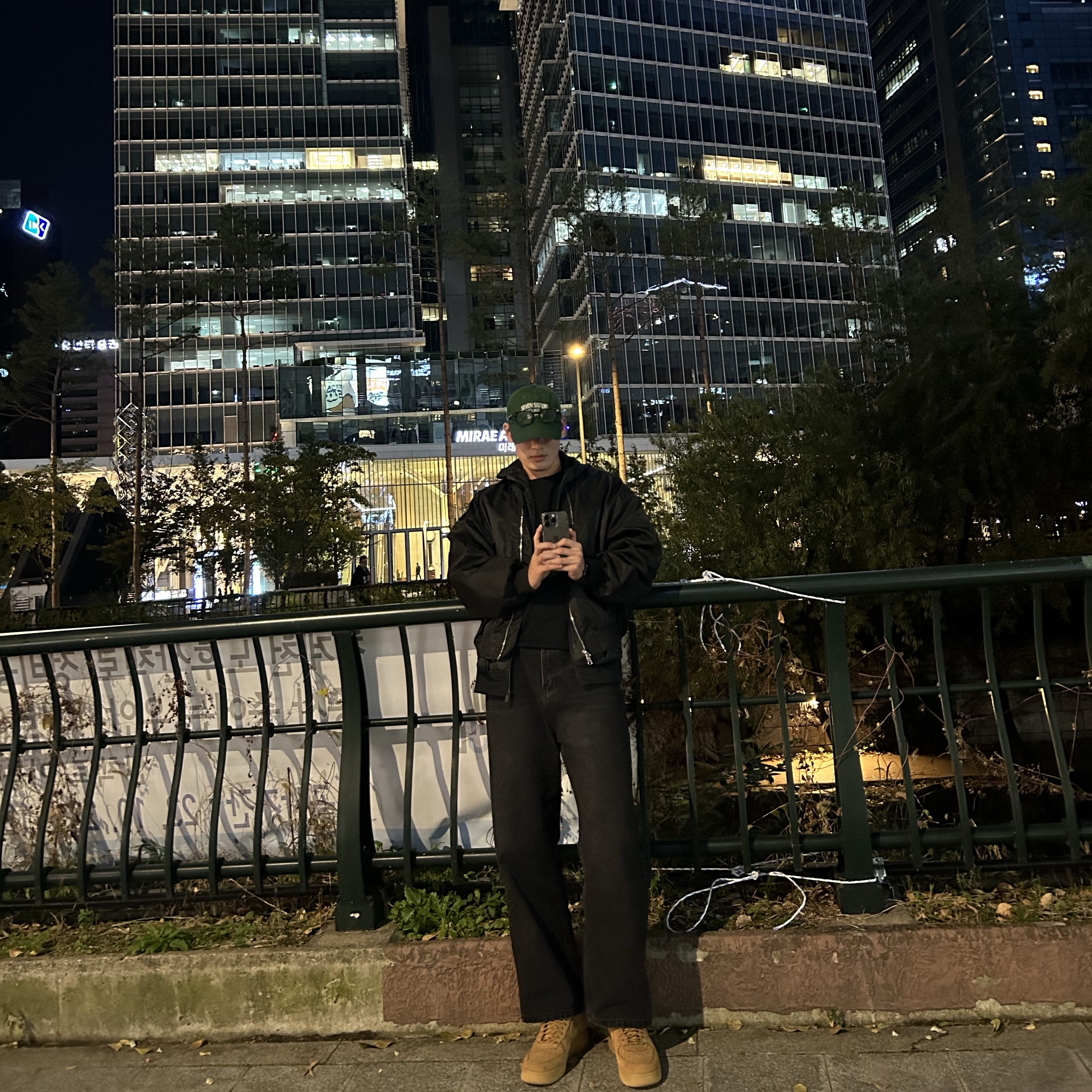 Nike NSW Windrunner Hoodie Jacket Black - Asia, Nike Air Force 1 '07 WB Flax 착용 스타일 - 1