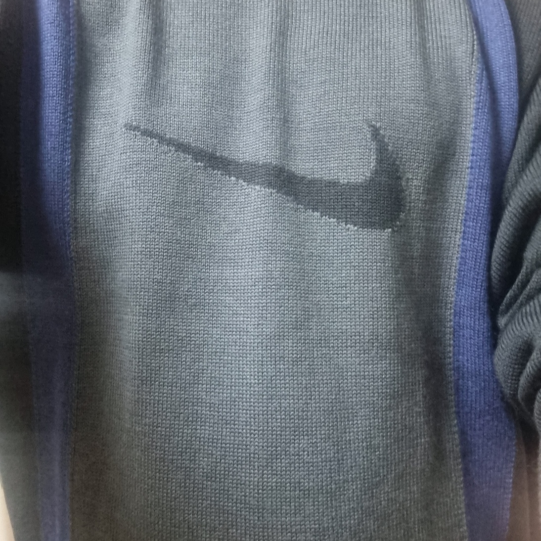 Nike SB Swoosh Logo Sweater Black Dark Smoke Grey - Asia 착용 스타일