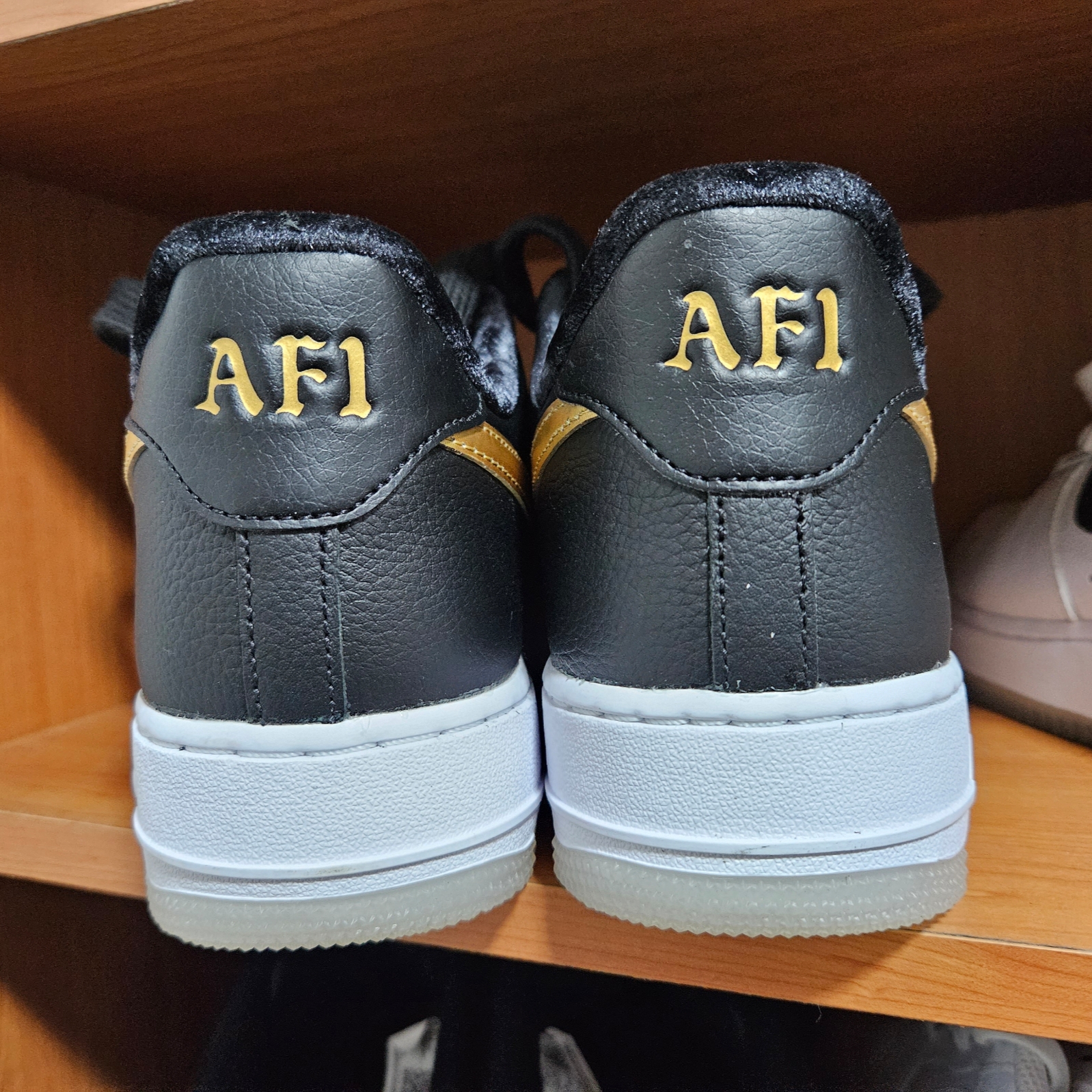 Nike Air Force 1 '07 PRM Bronx Origins 착용 스타일 - 10