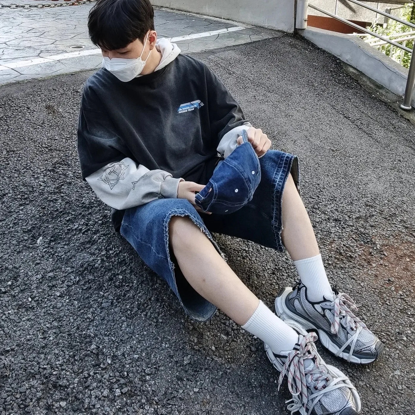 Nonnod Grandprix T-shirt Washed Black, Project G/R Furious Logo Applique Zip Hoodie Grey - 10 Corso Como Exclusive 착용 스타일 - 1