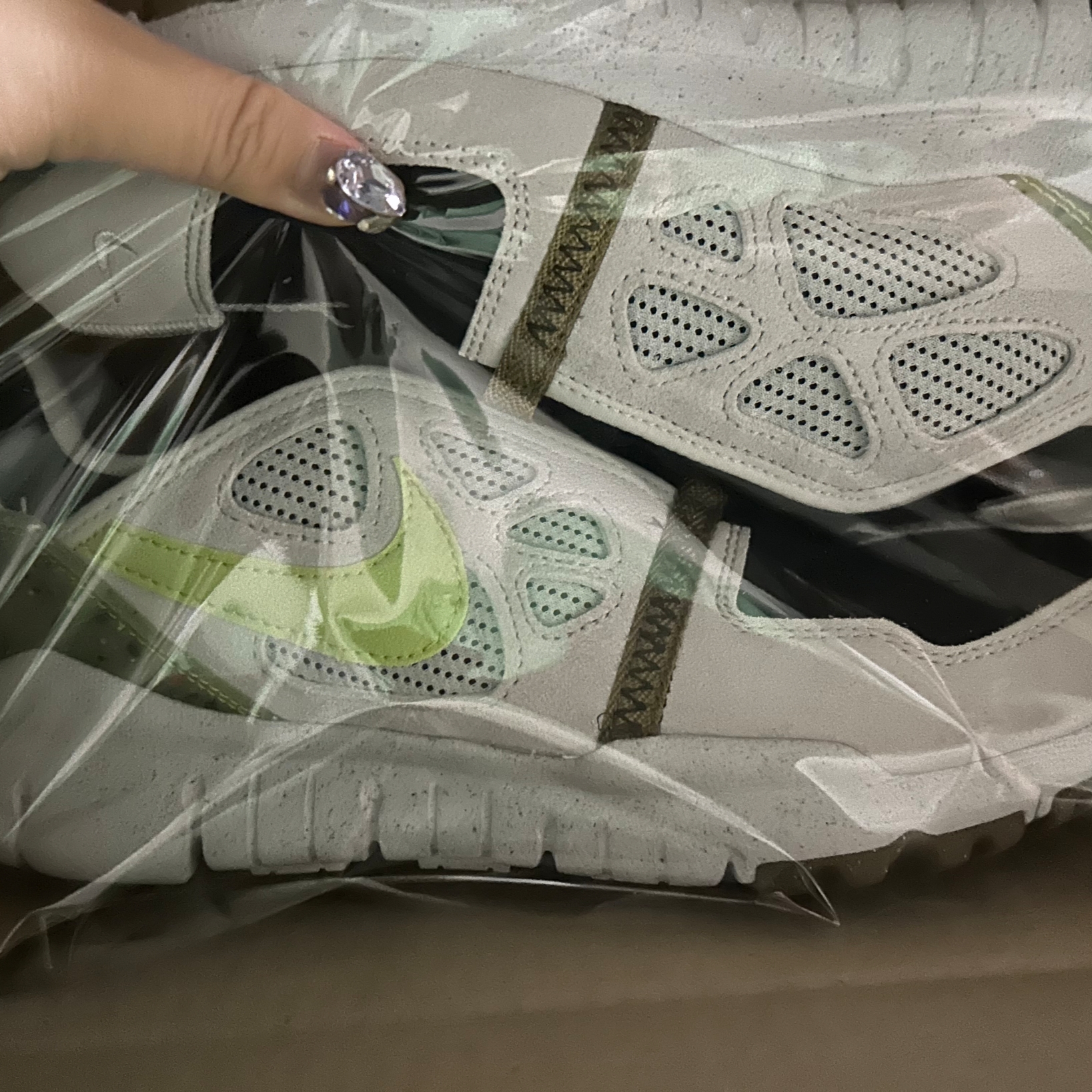 Nike Free Terra Vista Next Nature Grey Fog Vivid Green 착용 스타일 - 3