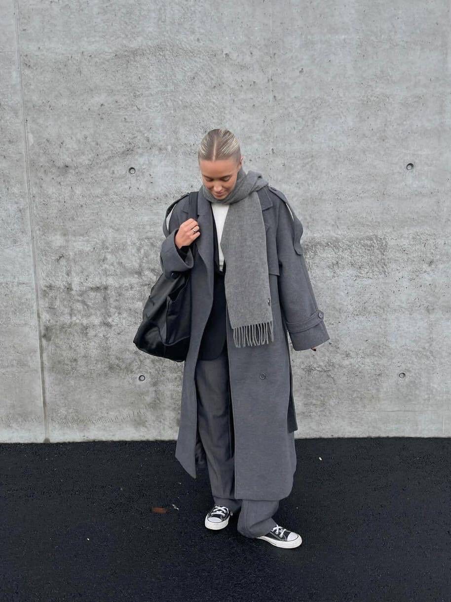 (W) Play Comme des Garcons Black Heart Knit Cardigan Grey, Acne Studios Wool Fringe Muffler Grey Melange 착용 스타일 - 5