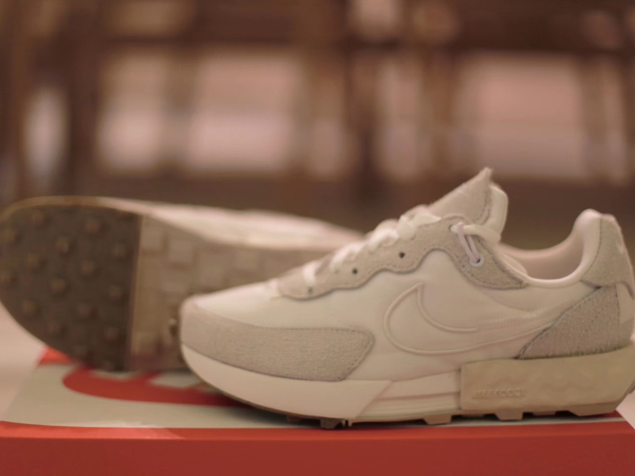 (W) Nike Fontanka Waffle White 착용 스타일 - 4