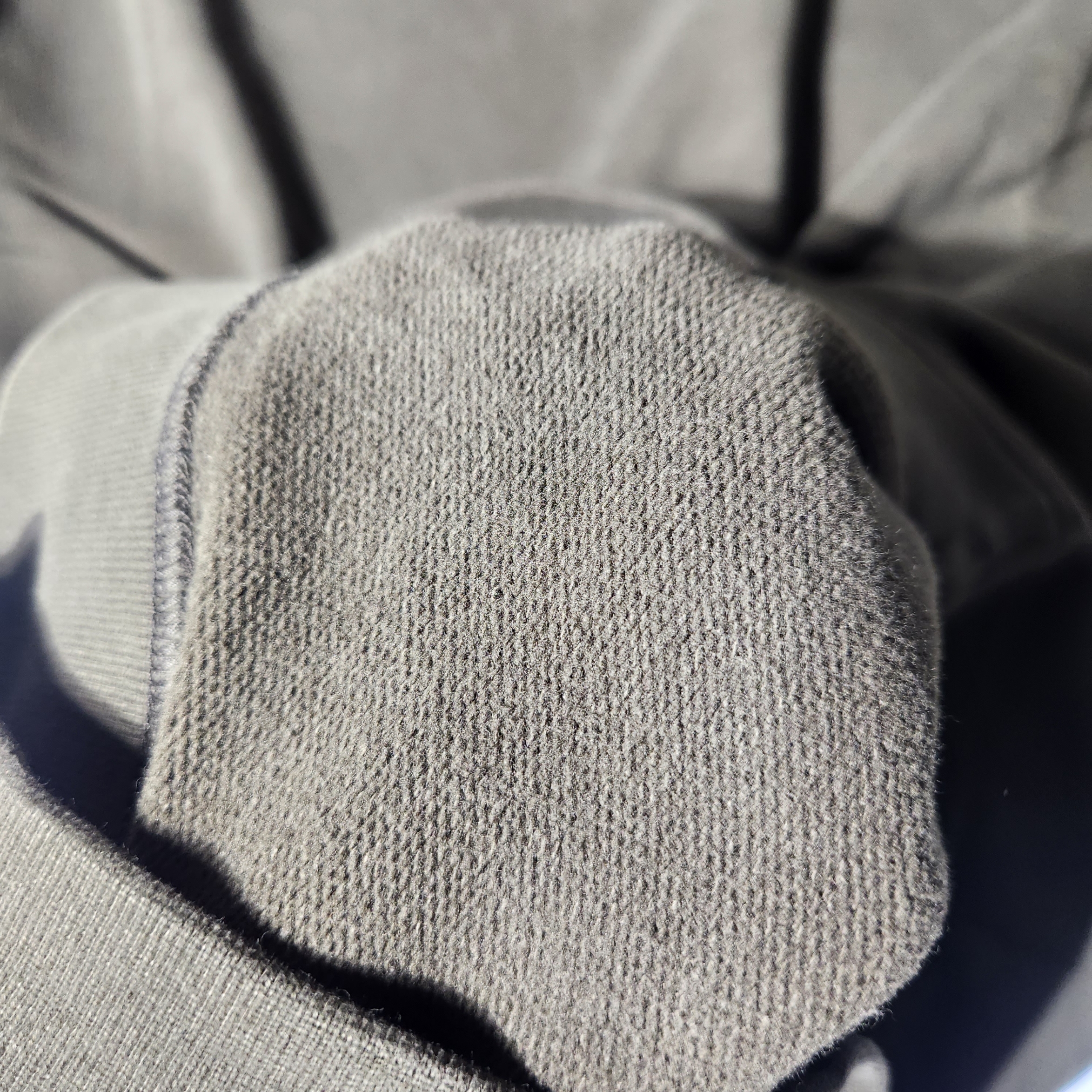 Stone Island 62420 Brushed Cotton Fleece Garment Dyed Crewneck Sweatshirt Olive Green - 23FW 착용 스타일 - 6