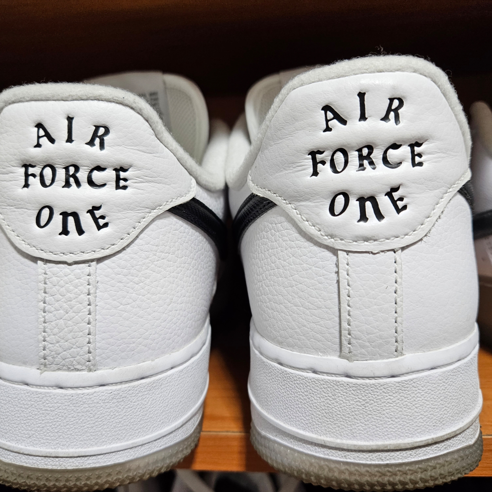 Nike Air Force 1 '07 PRM Bronx Origins 착용 스타일 - 9