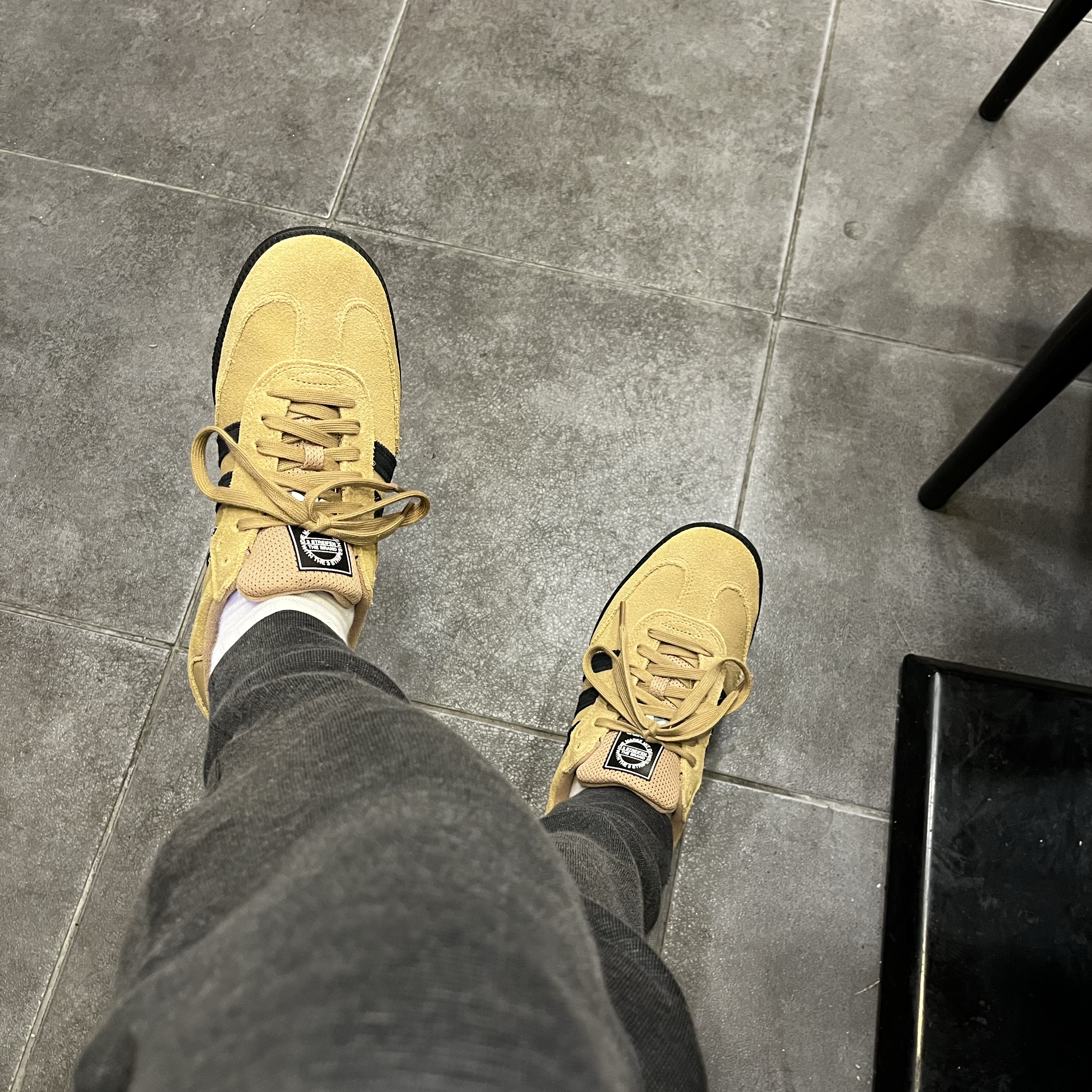 Adidas Samba ADV Cardboard 착용 스타일
