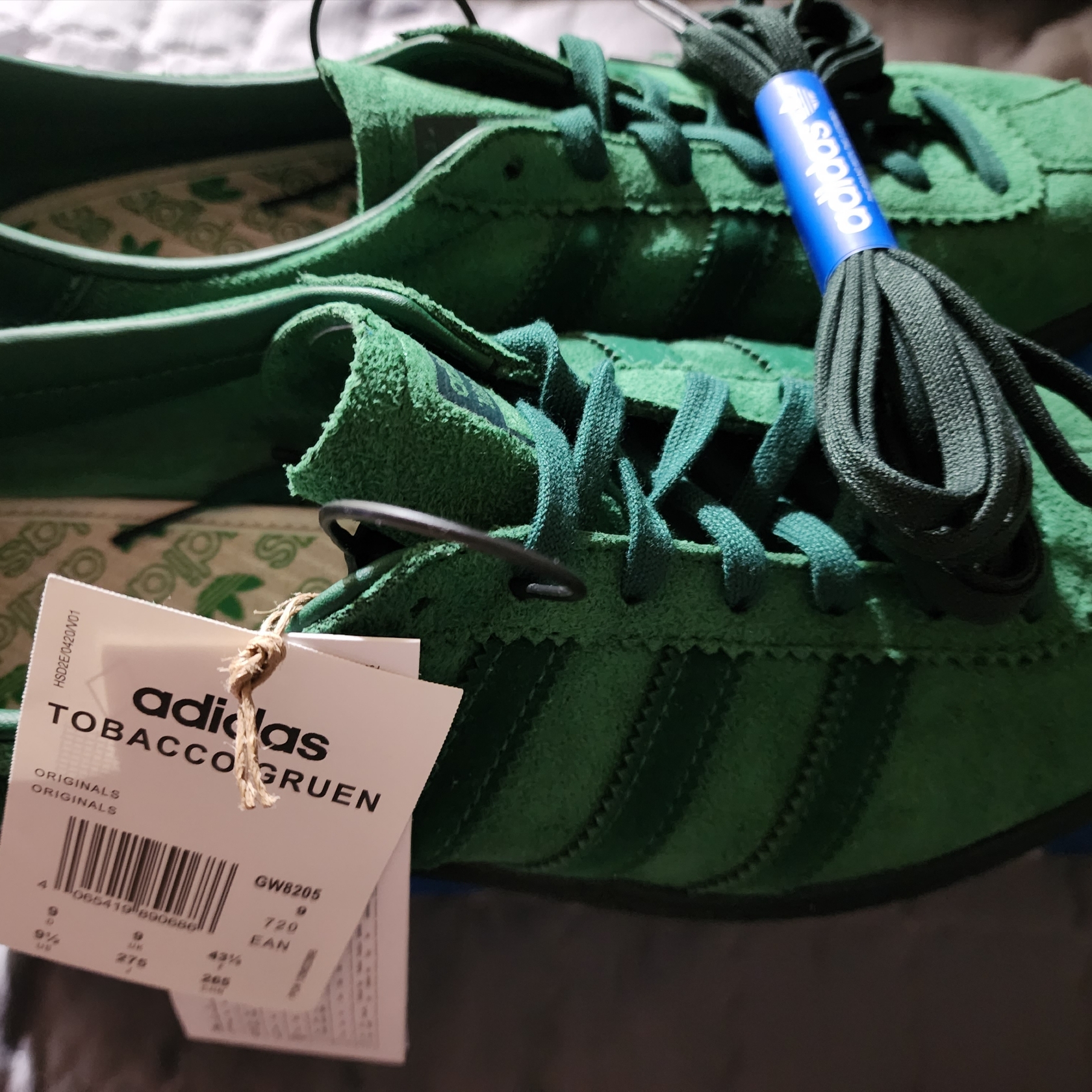 Adidas Tobacco Gruen Dark Green 착용 스타일 - 1